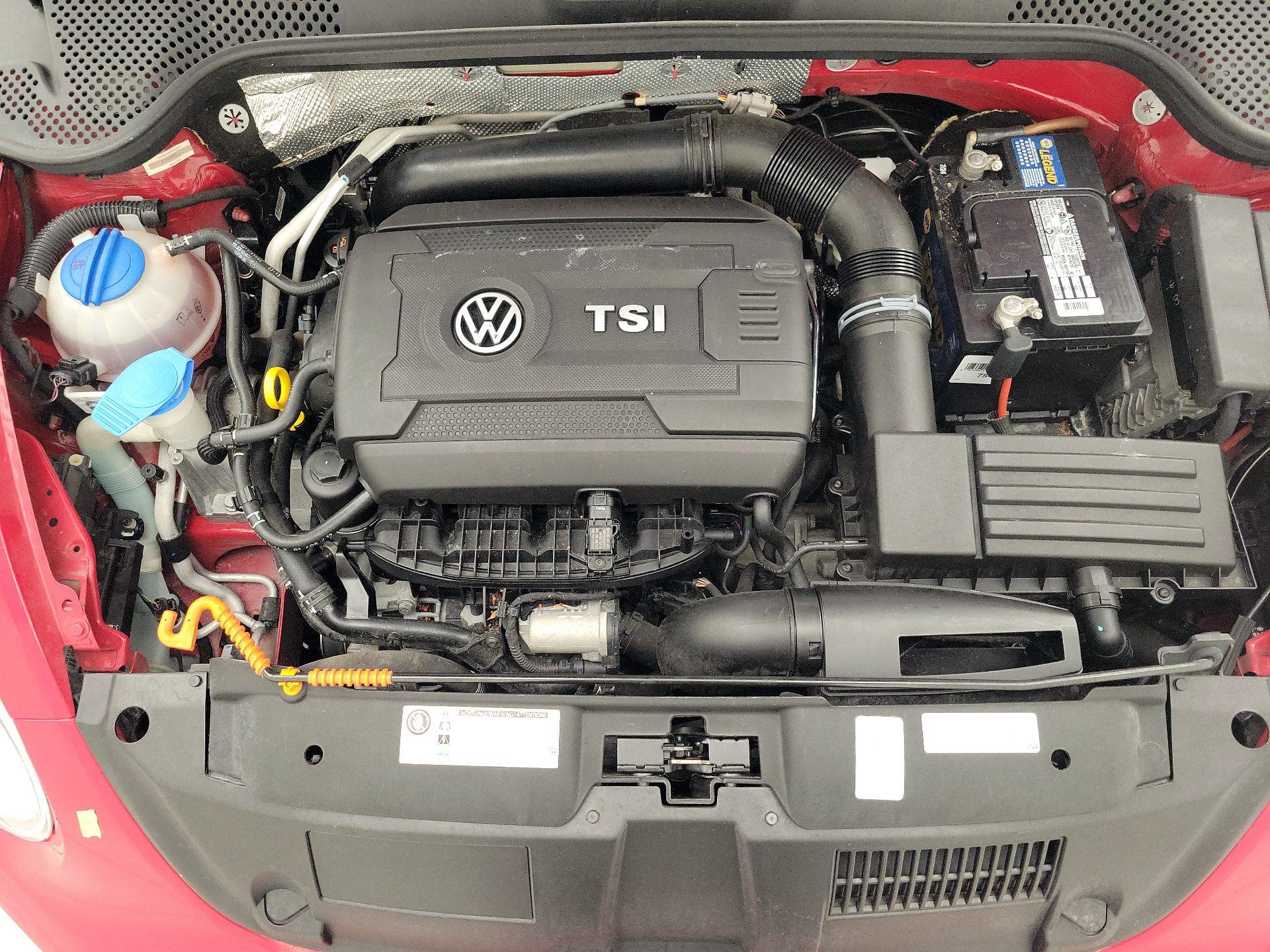 Thumbnail: 2014 Volkswagen Beetle - 20