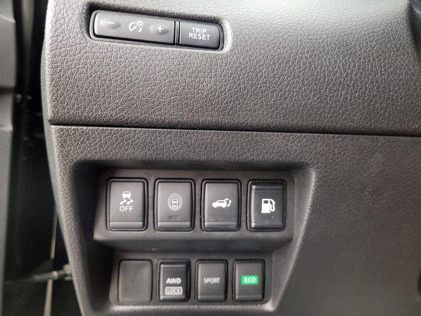 2019 Nissan Rogue SV - Photo 14