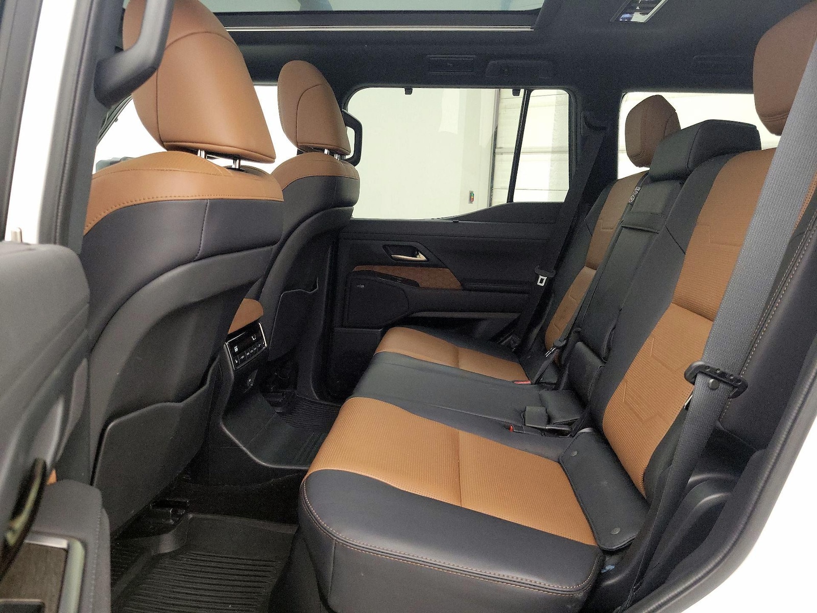 Rear Air Conditioning