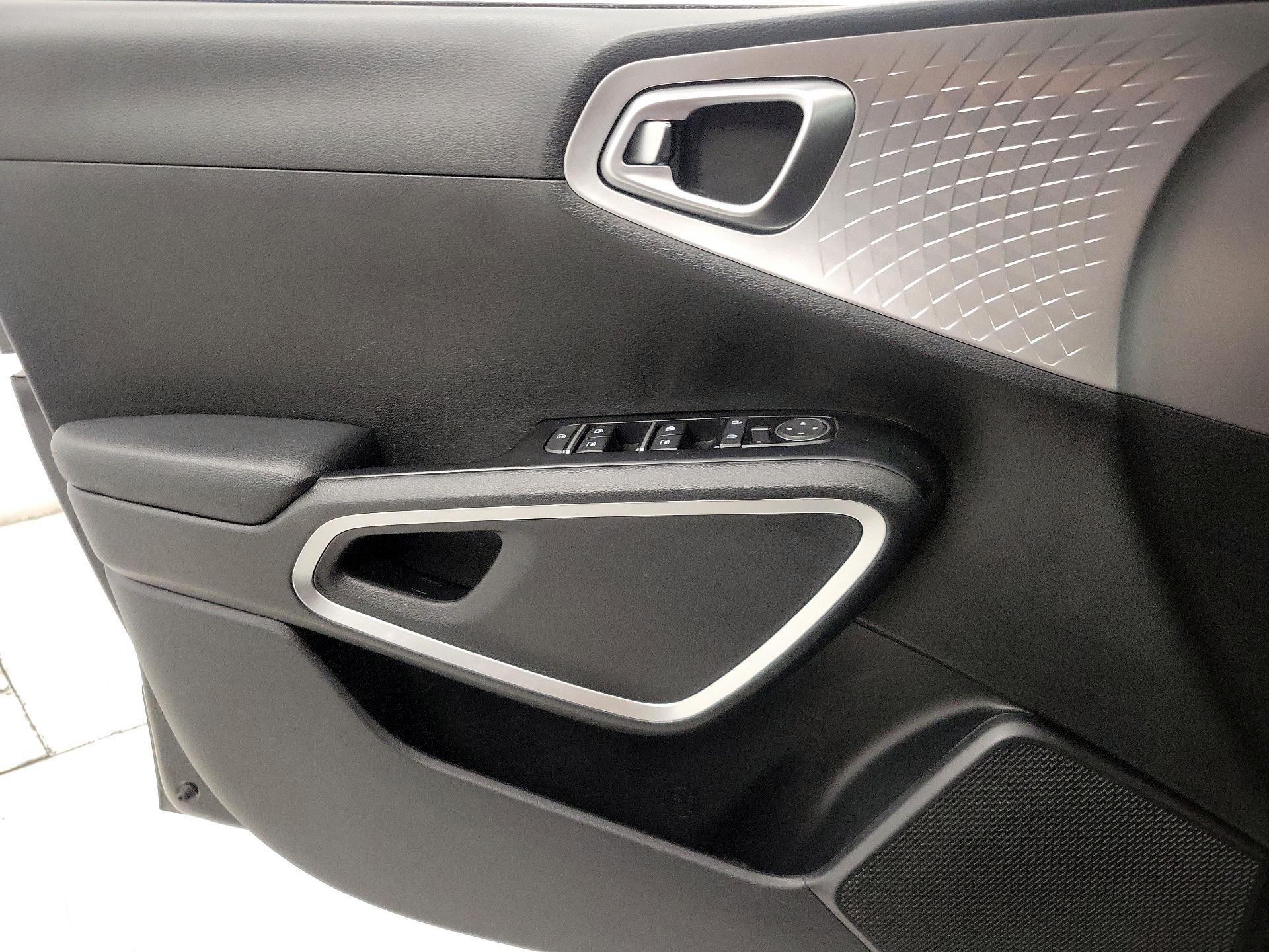 Thumbnail: 2023 Kia Soul - 12
