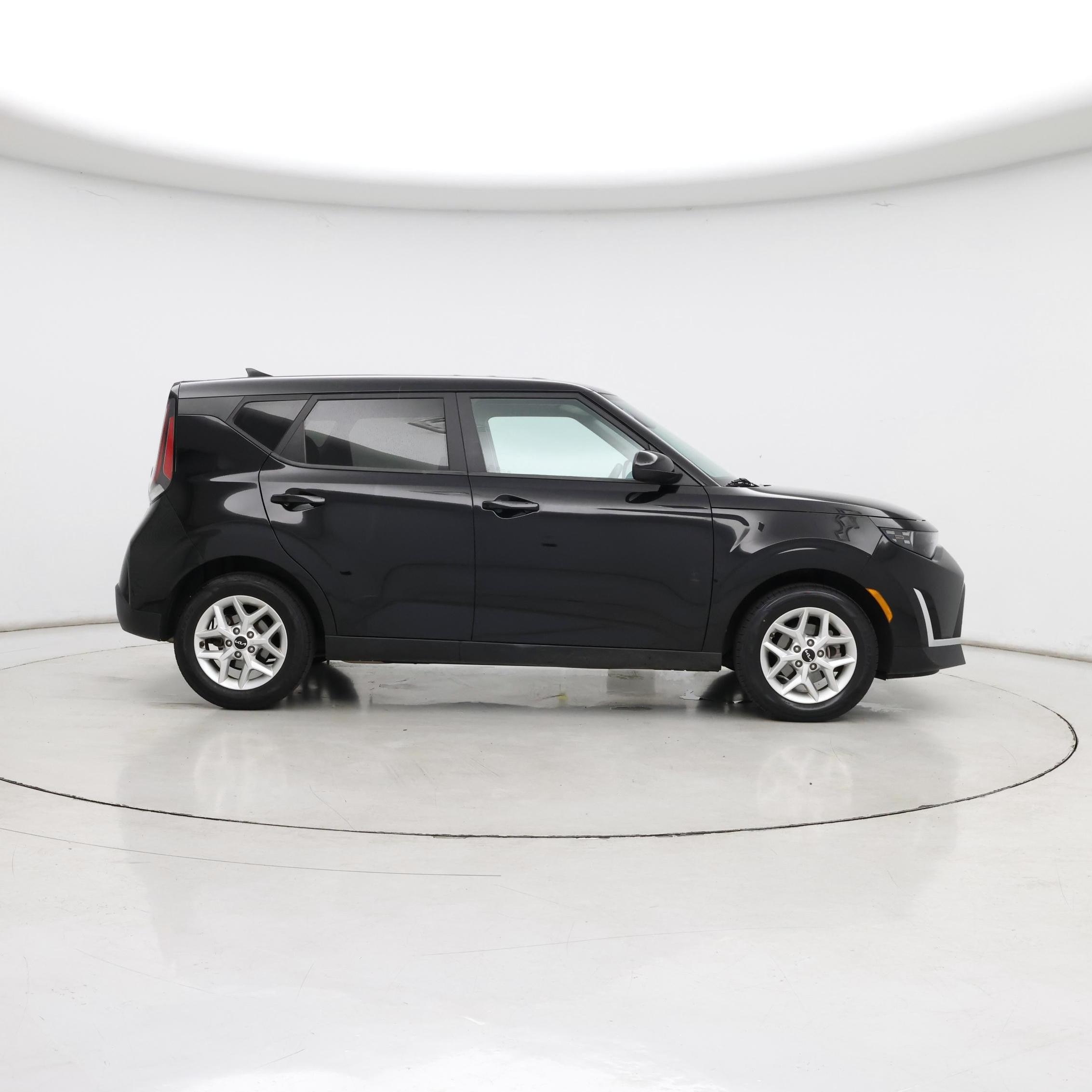 Thumbnail: 2023 Kia Soul - 7