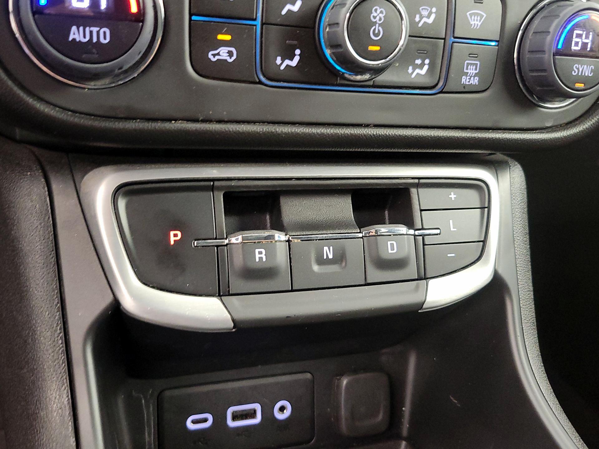 Thumbnail: 2023 GMC Terrain - 17