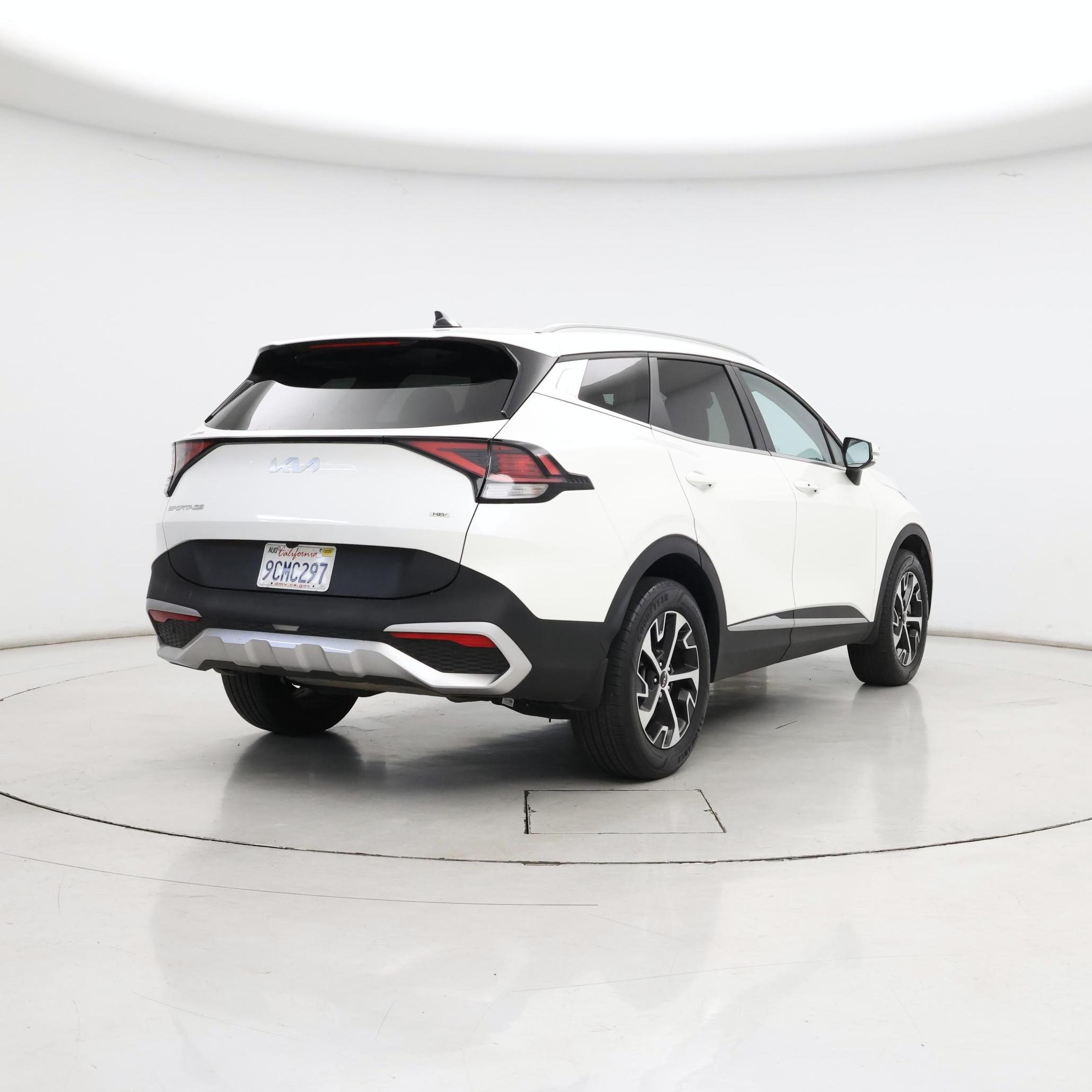 Thumbnail: 2023 Kia Sportage - 8