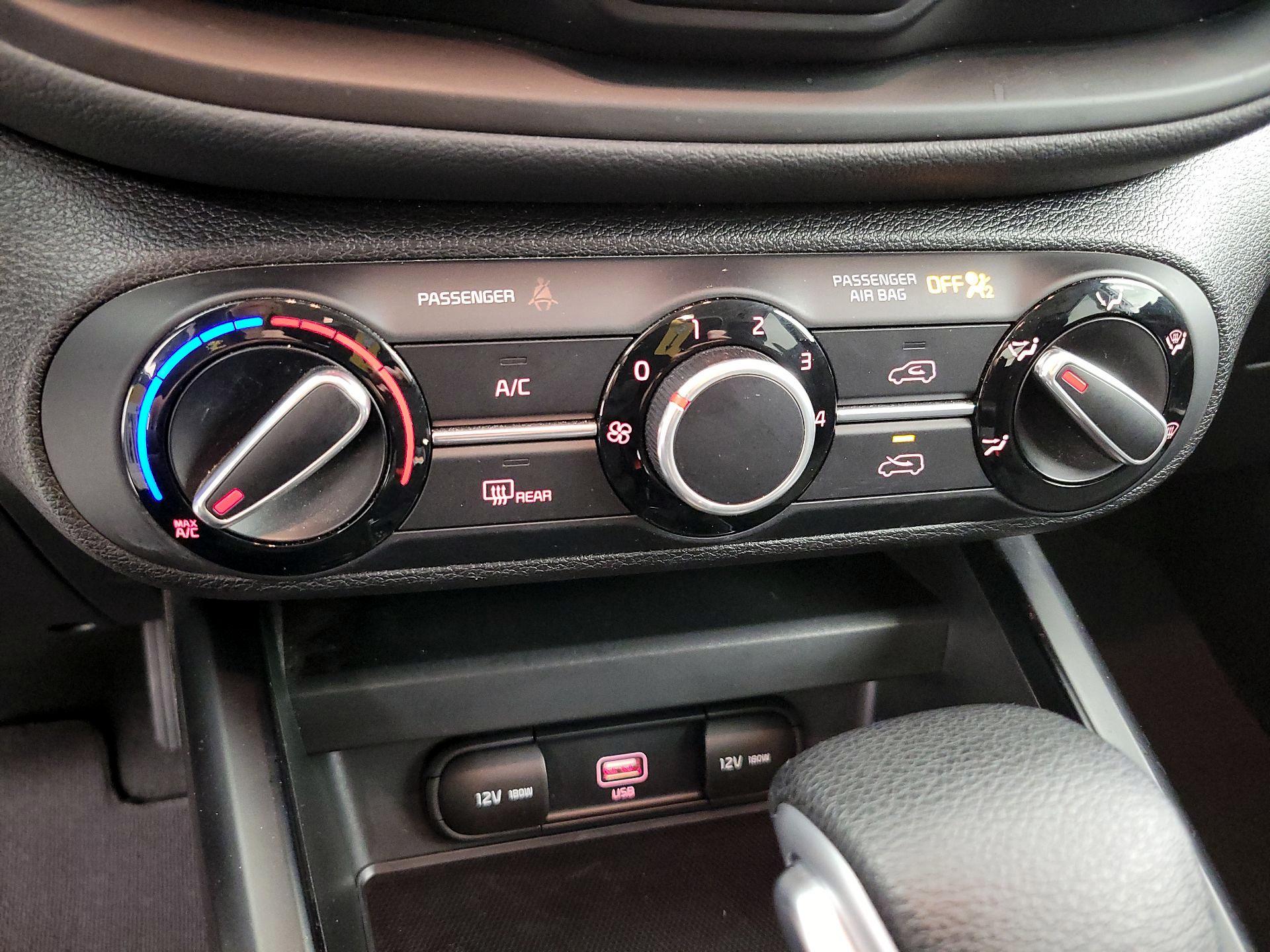 Thumbnail: 2020 Kia Soul - 16