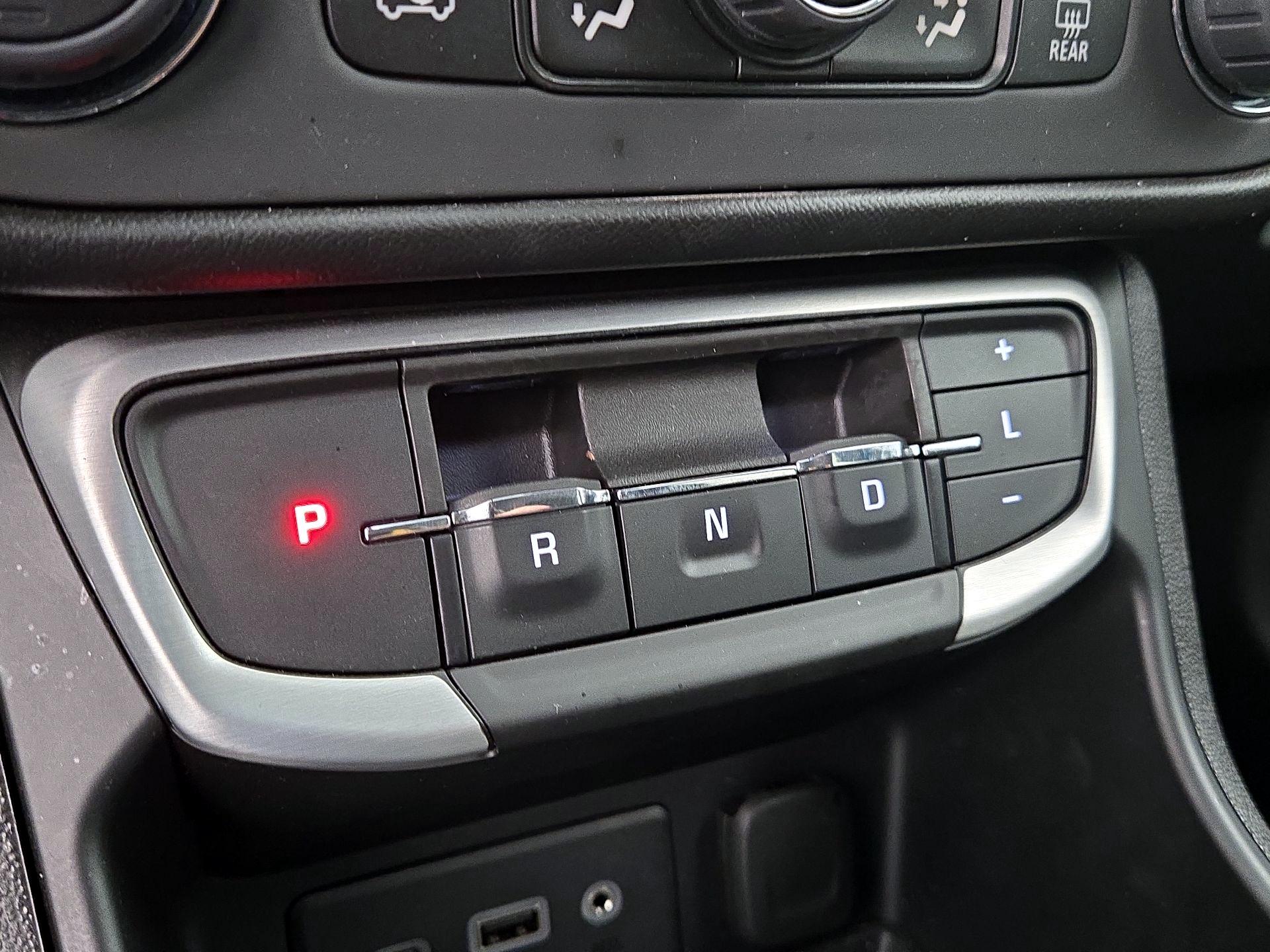 Thumbnail: 2023 GMC Terrain - 17