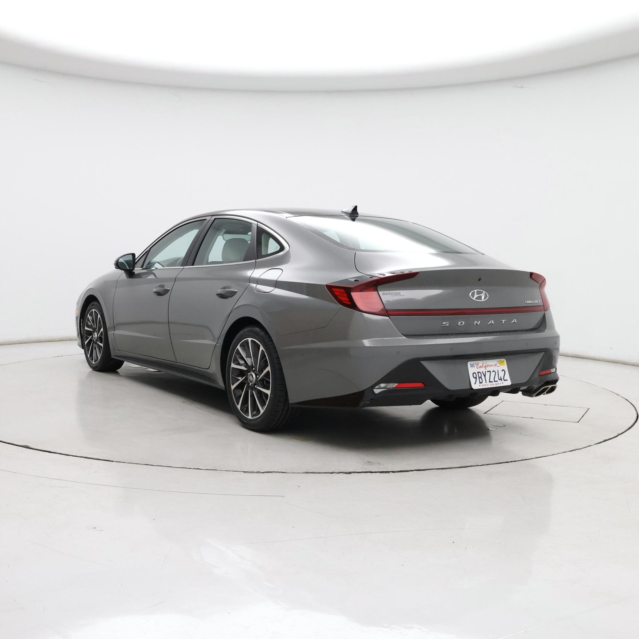 Thumbnail: 2023 Hyundai Sonata - 2