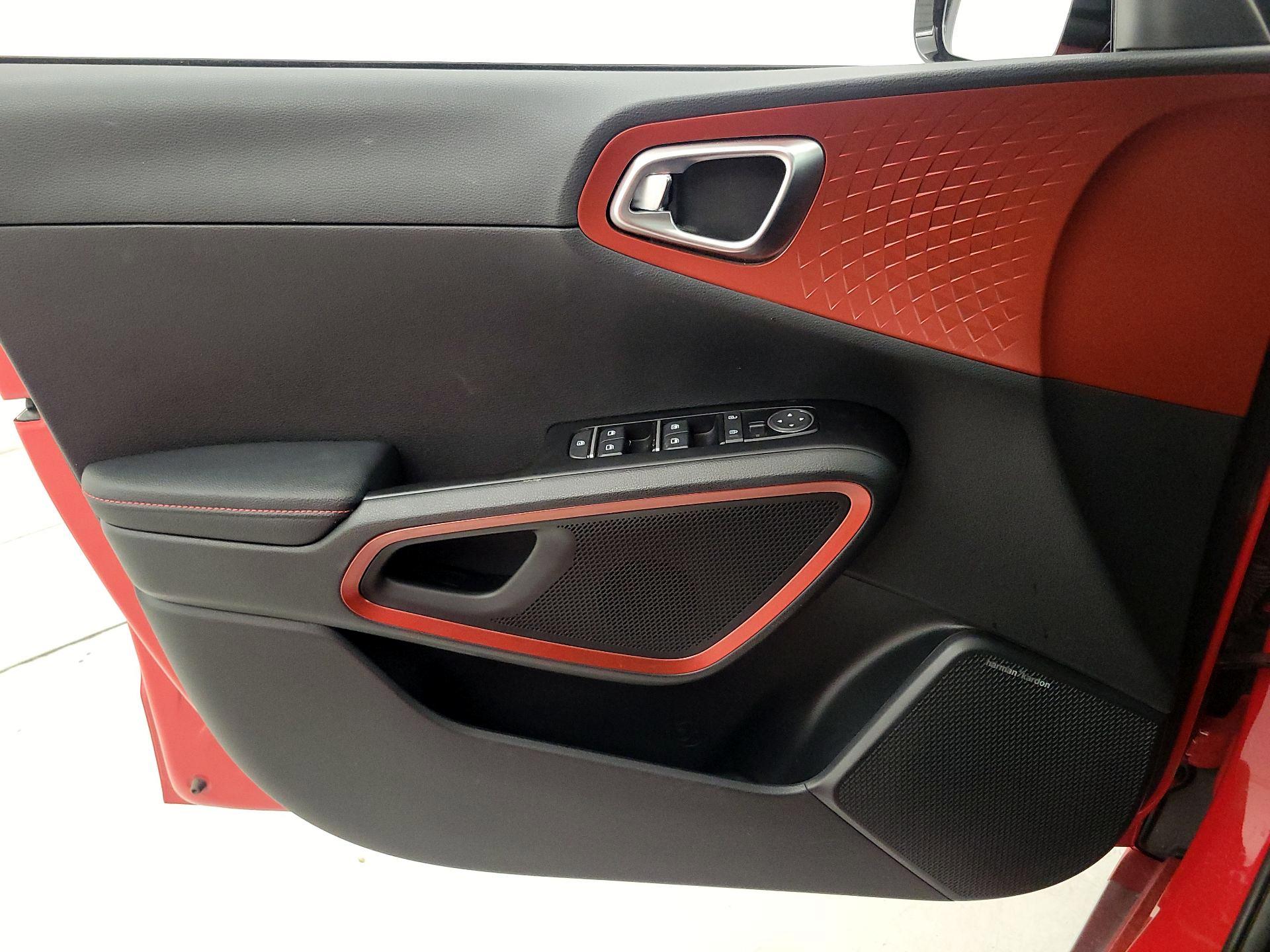 Thumbnail: 2023 Kia Soul - 12