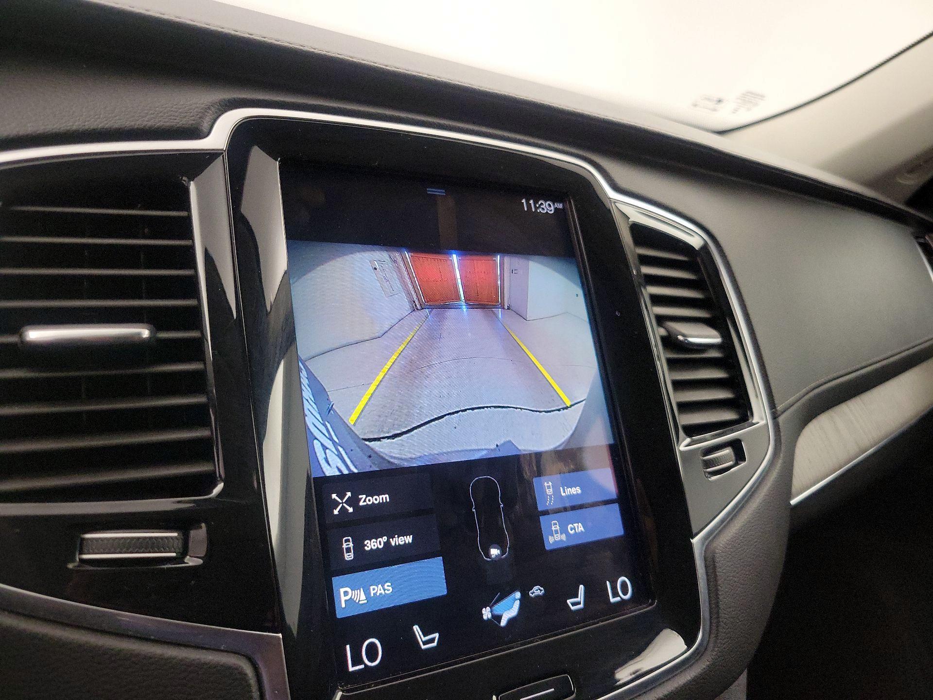 Thumbnail: 2022 Volvo XC90 - 15