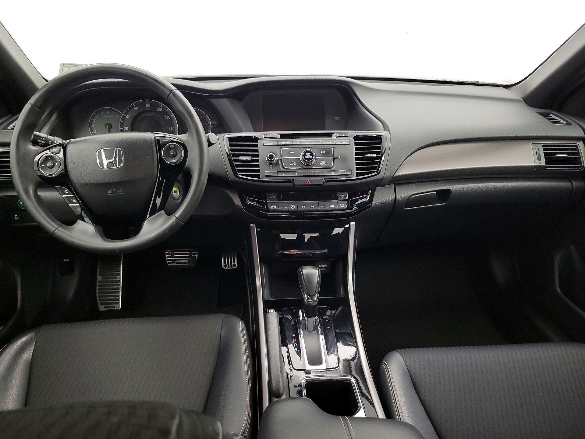 Thumbnail: 2016 Honda Accord - 9