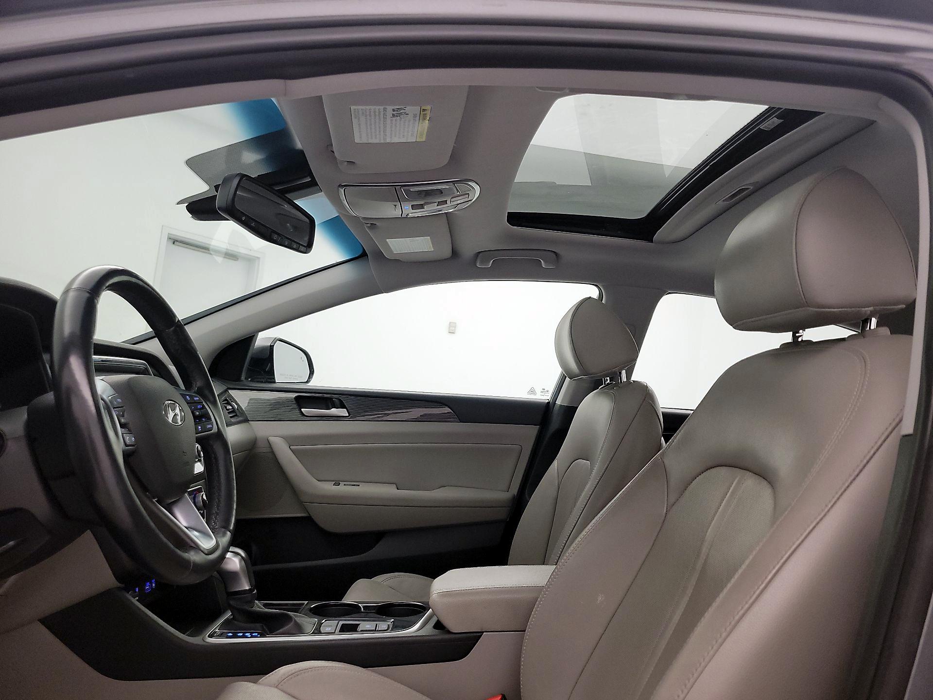 Thumbnail: 2019 Hyundai Sonata - 19