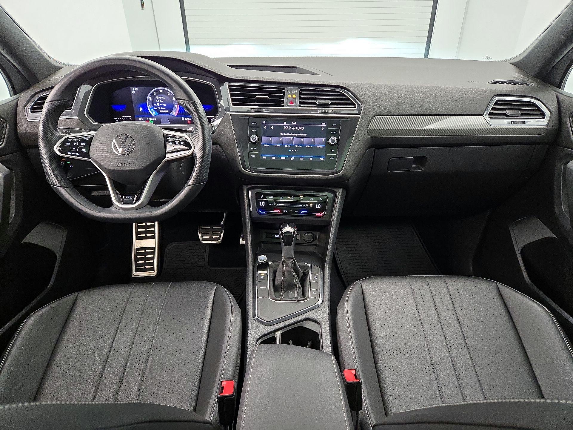 Thumbnail: 2022 Volkswagen Tiguan - 9