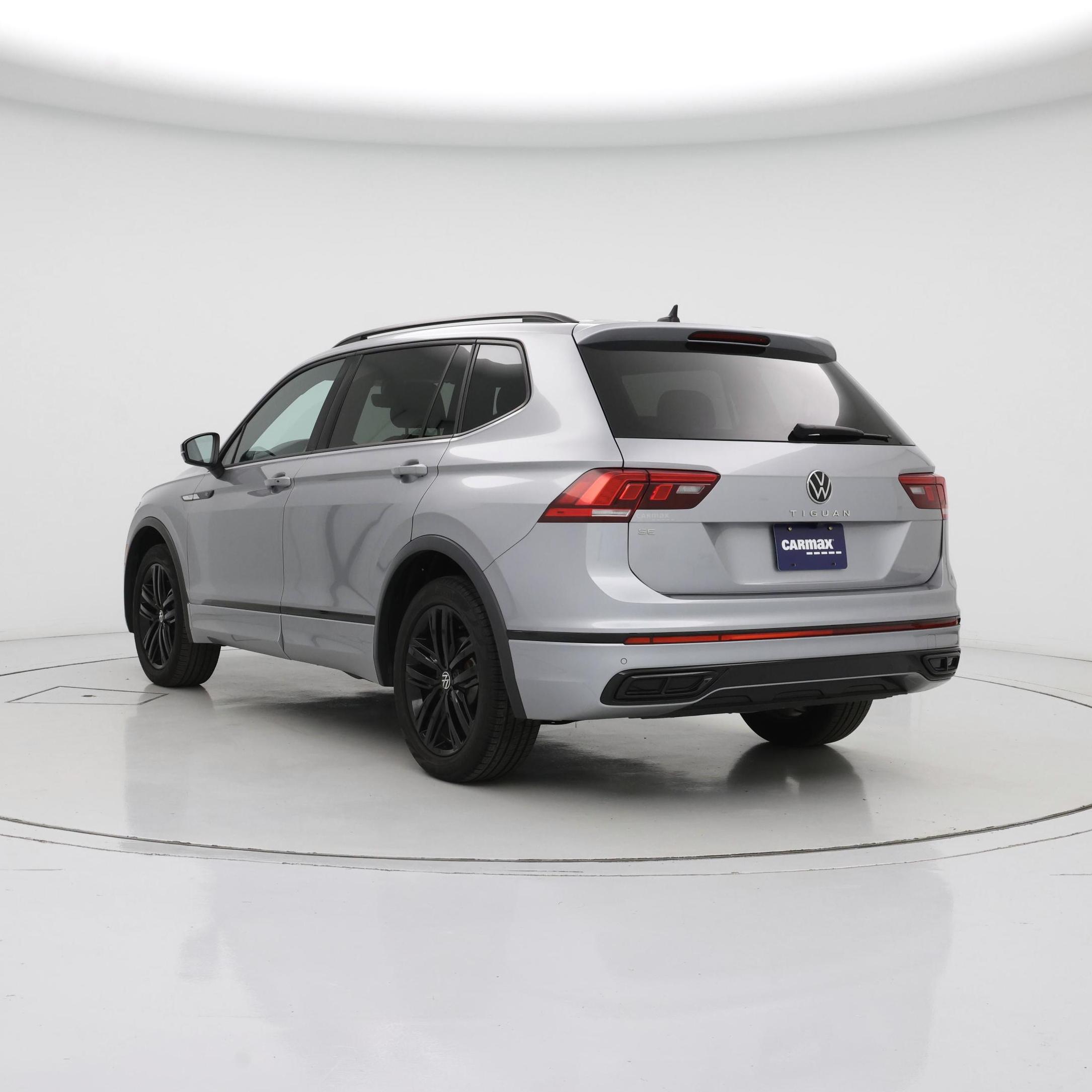 Thumbnail: 2022 Volkswagen Tiguan - 2