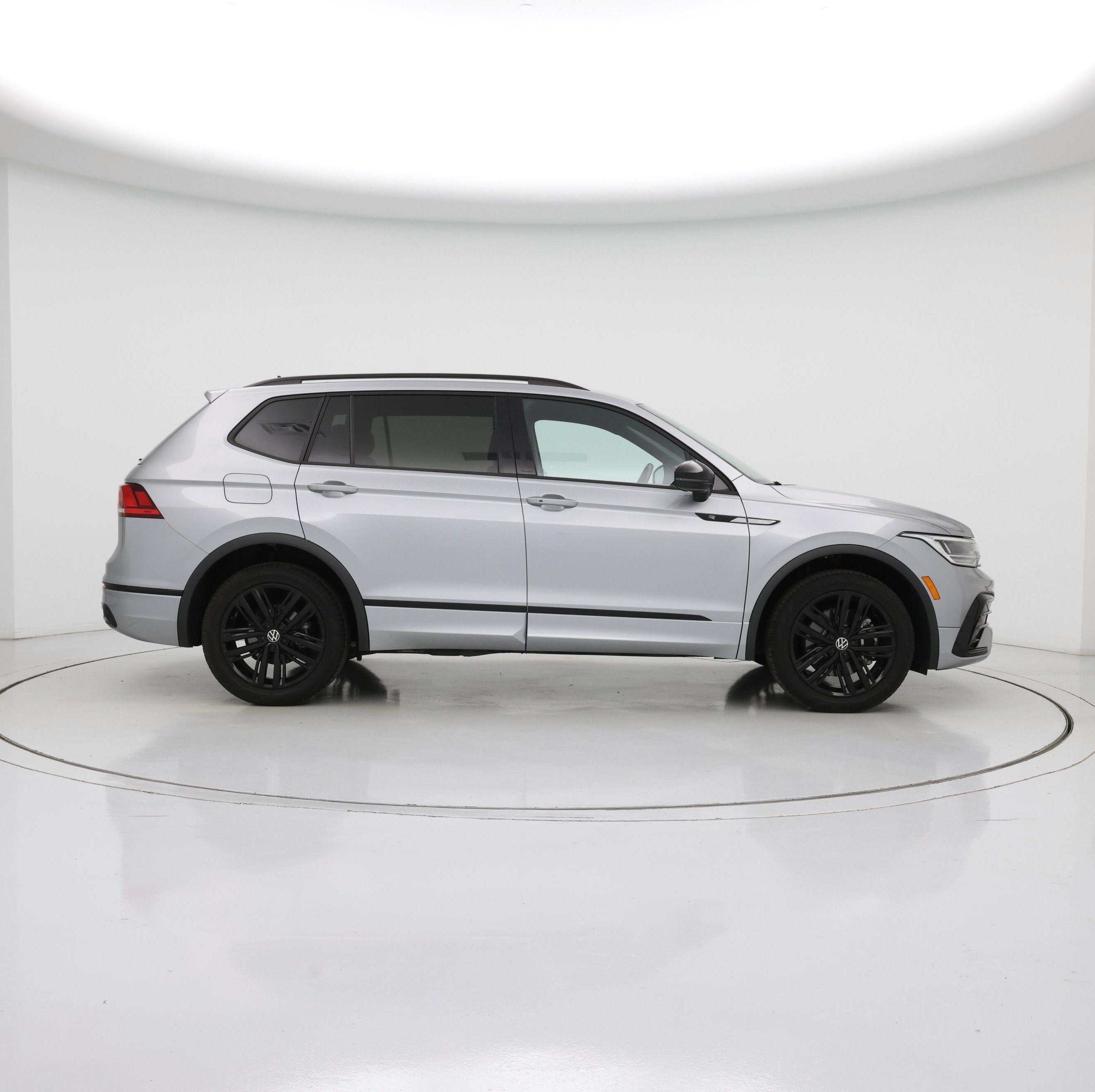 Thumbnail: 2022 Volkswagen Tiguan - 7