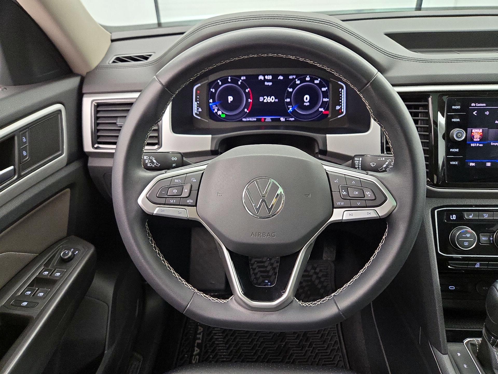 Thumbnail: 2022 Volkswagen Atlas - 10