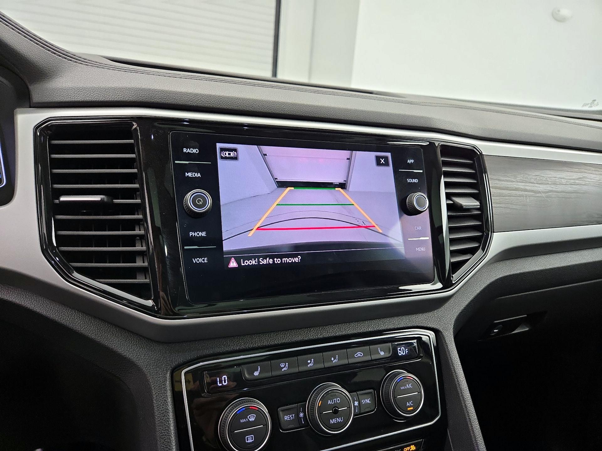 Thumbnail: 2022 Volkswagen Atlas - 14