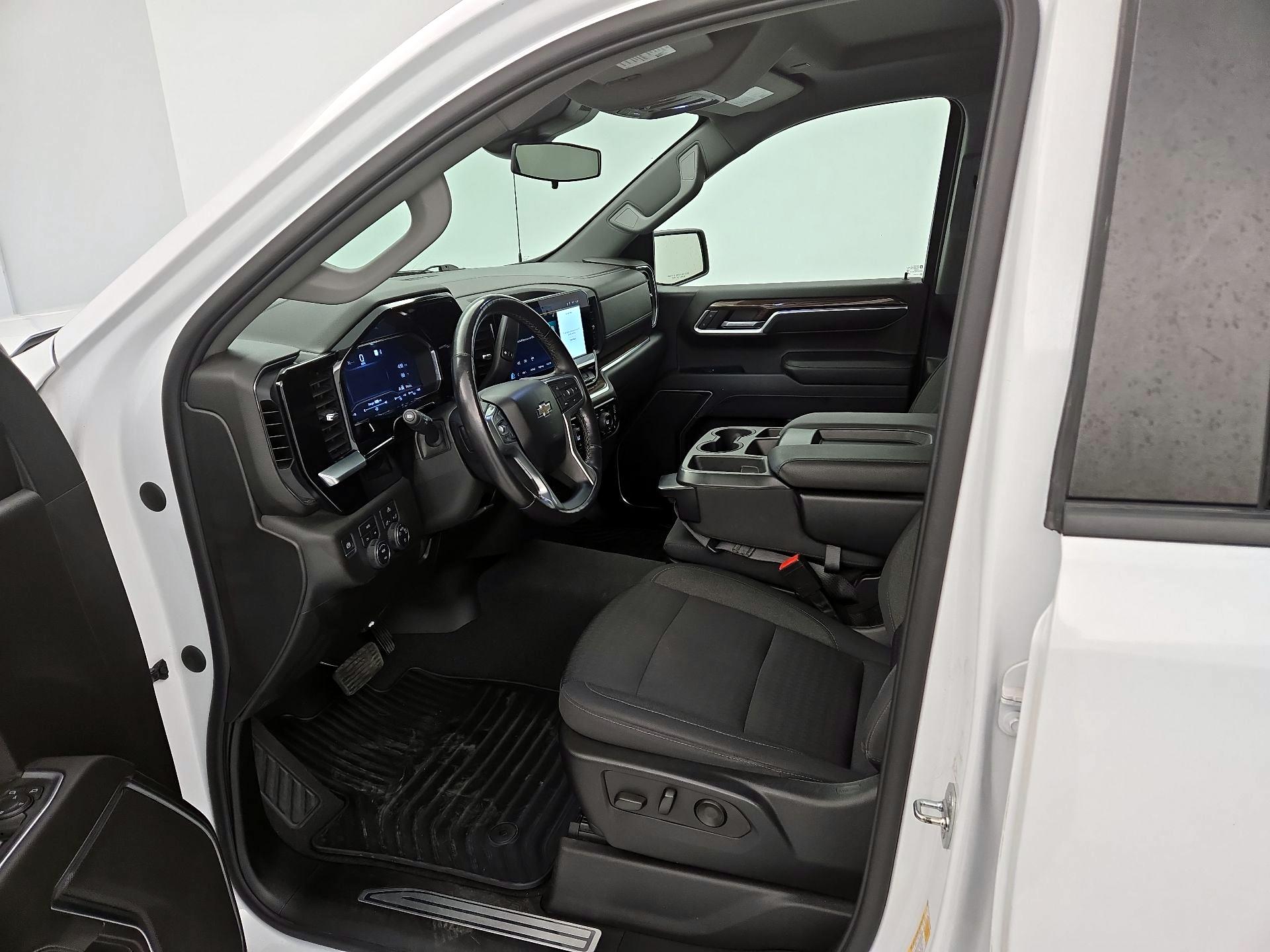 Thumbnail: 2022 Chevrolet Silverado 1500 - 11