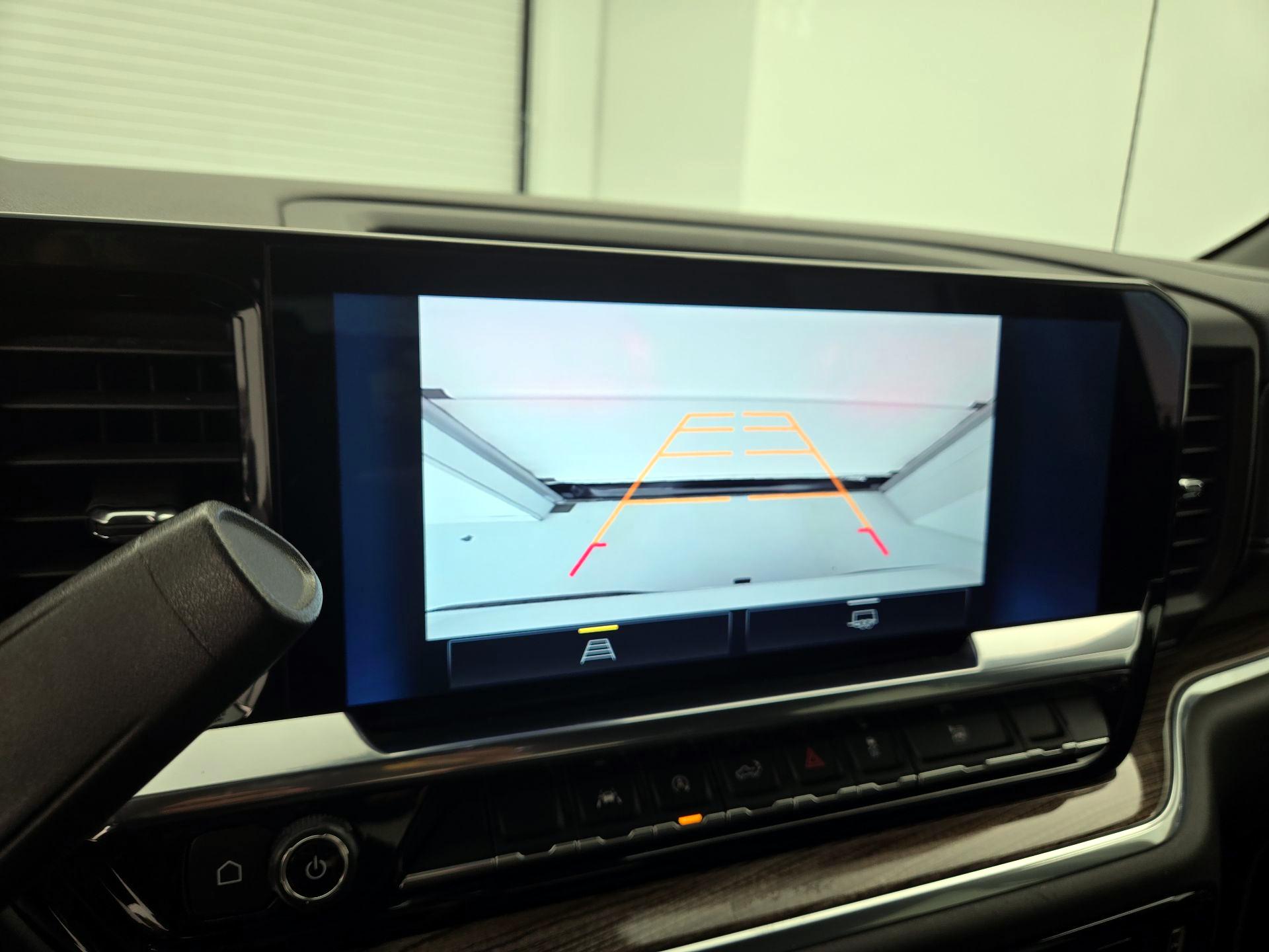 Thumbnail: 2022 Chevrolet Silverado 1500 - 14