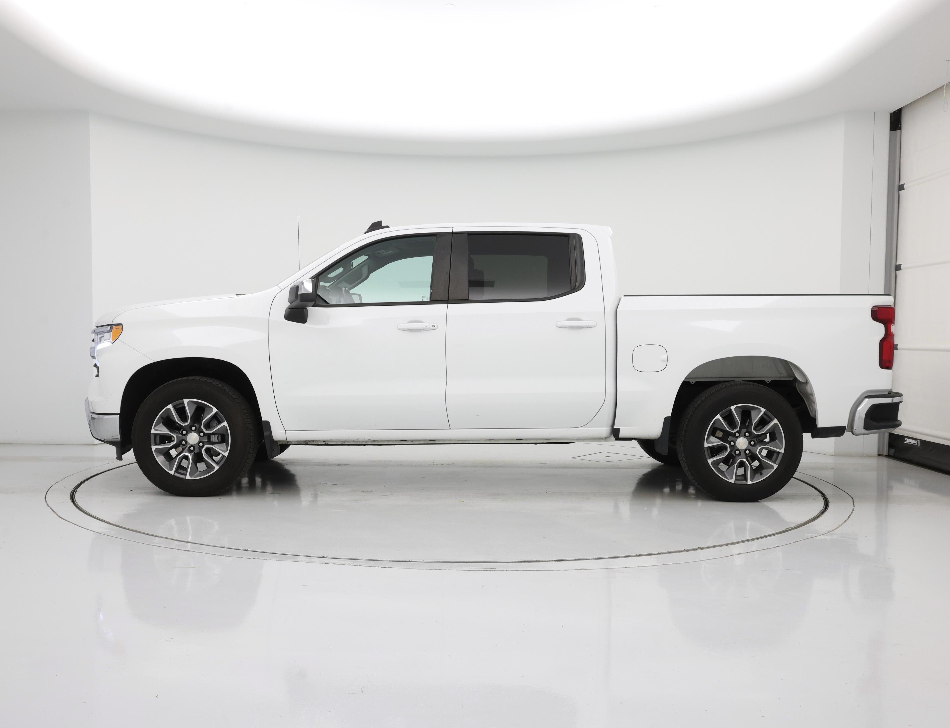 Thumbnail: 2022 Chevrolet Silverado 1500 - 3