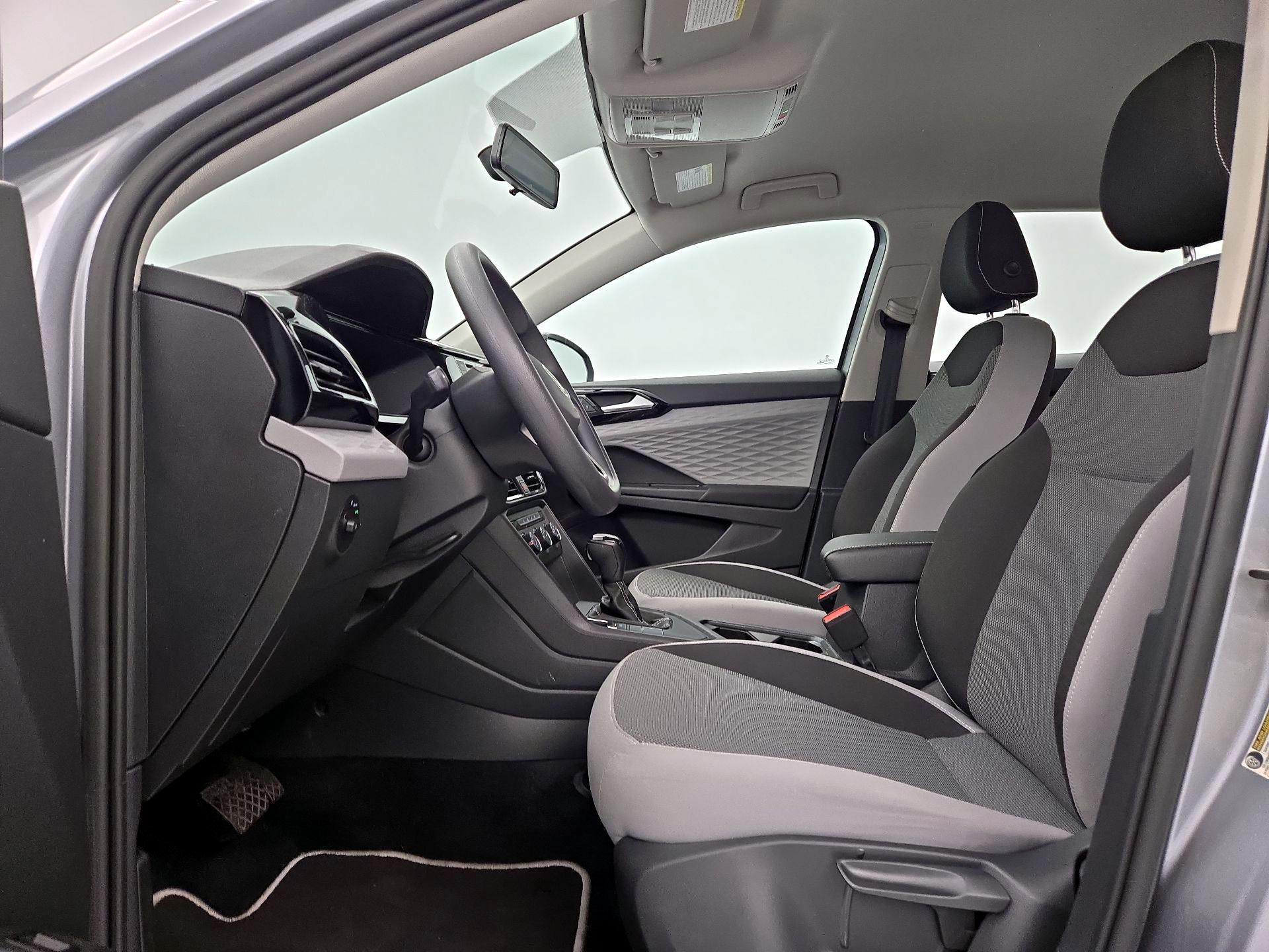 Thumbnail: 2022 Volkswagen Taos - 11