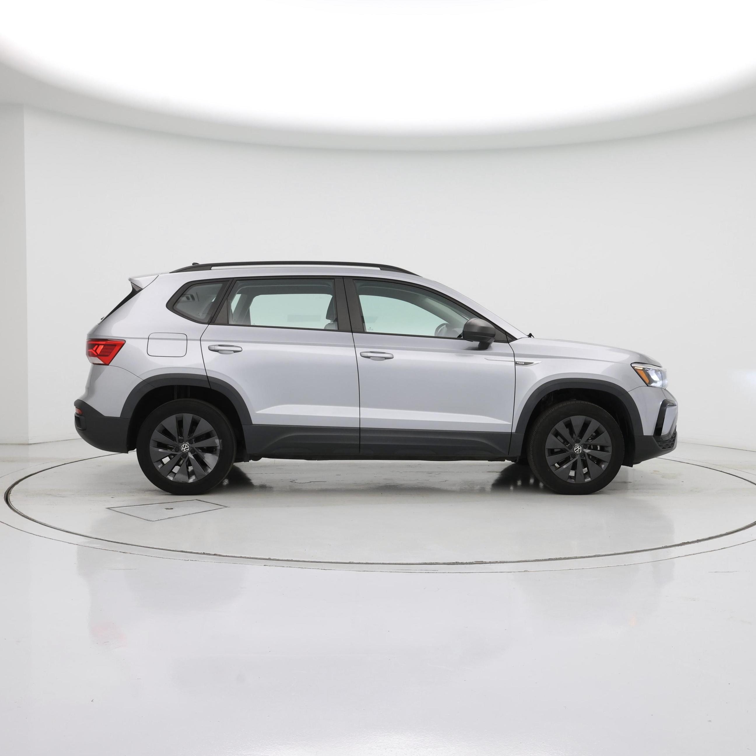 Thumbnail: 2022 Volkswagen Taos - 7