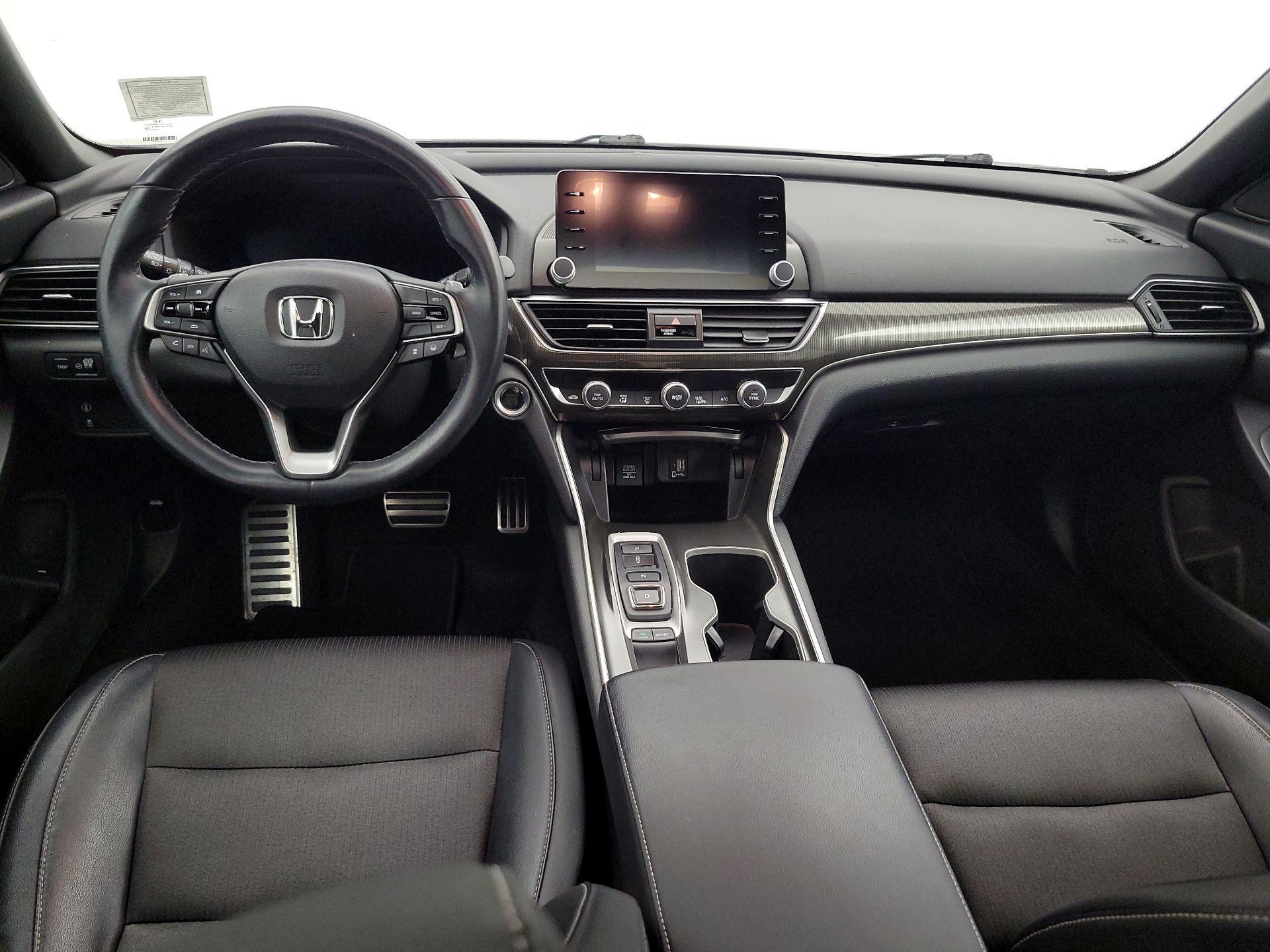 Thumbnail: 2018 Honda Accord - 9