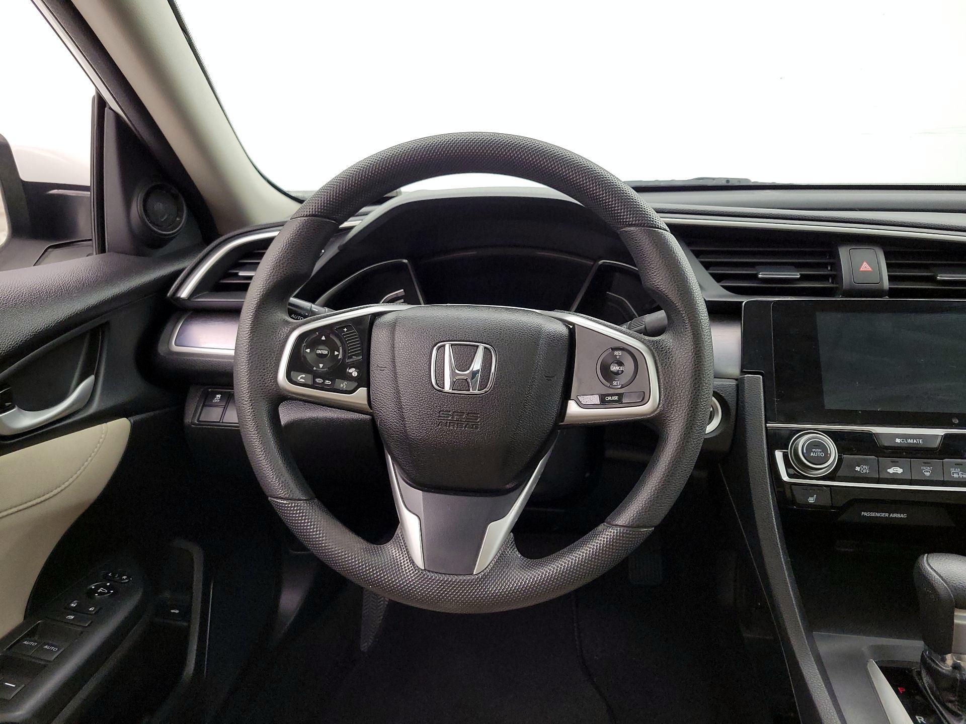 Thumbnail: 2017 Honda Civic - 10
