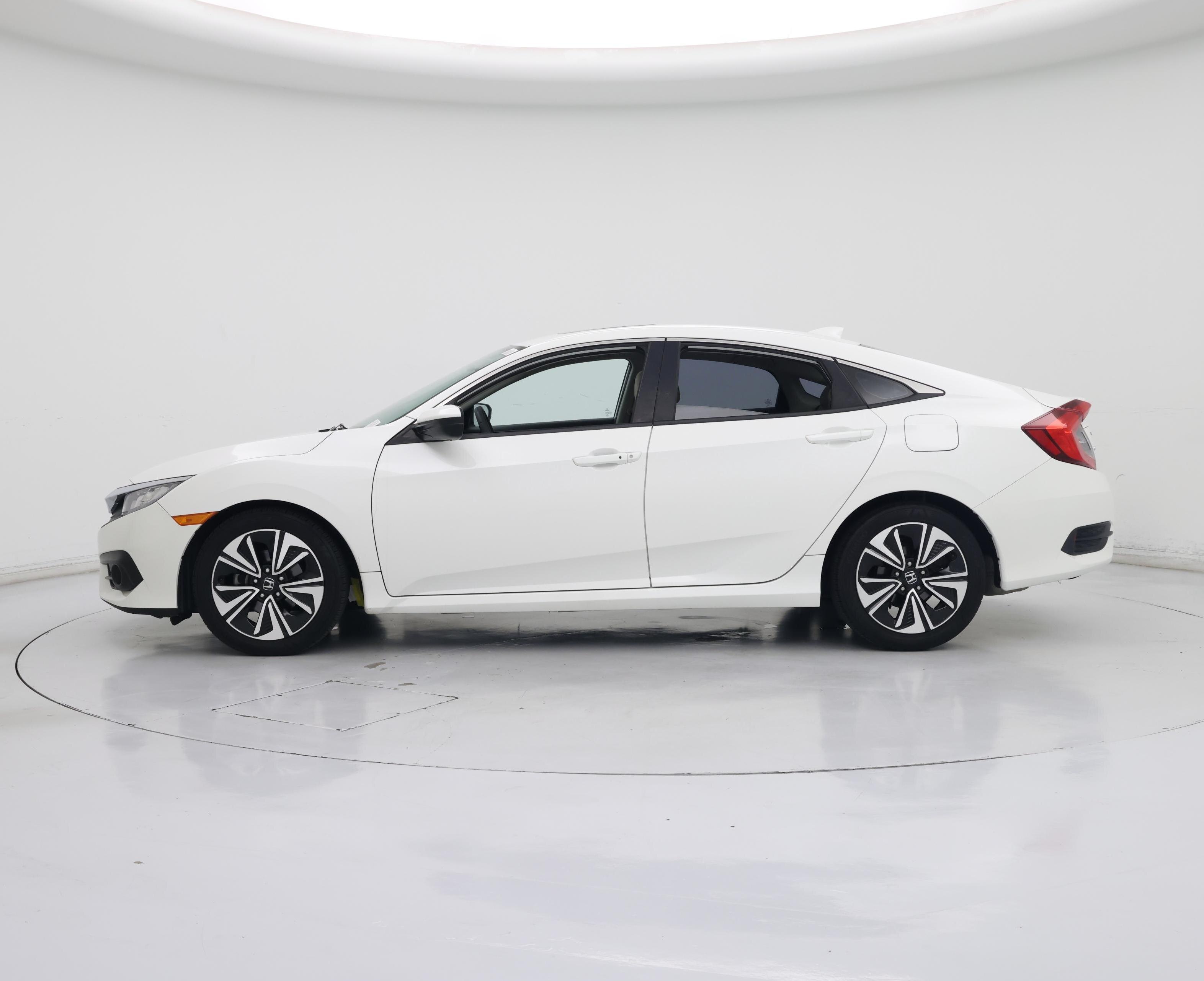 Thumbnail: 2017 Honda Civic - 3