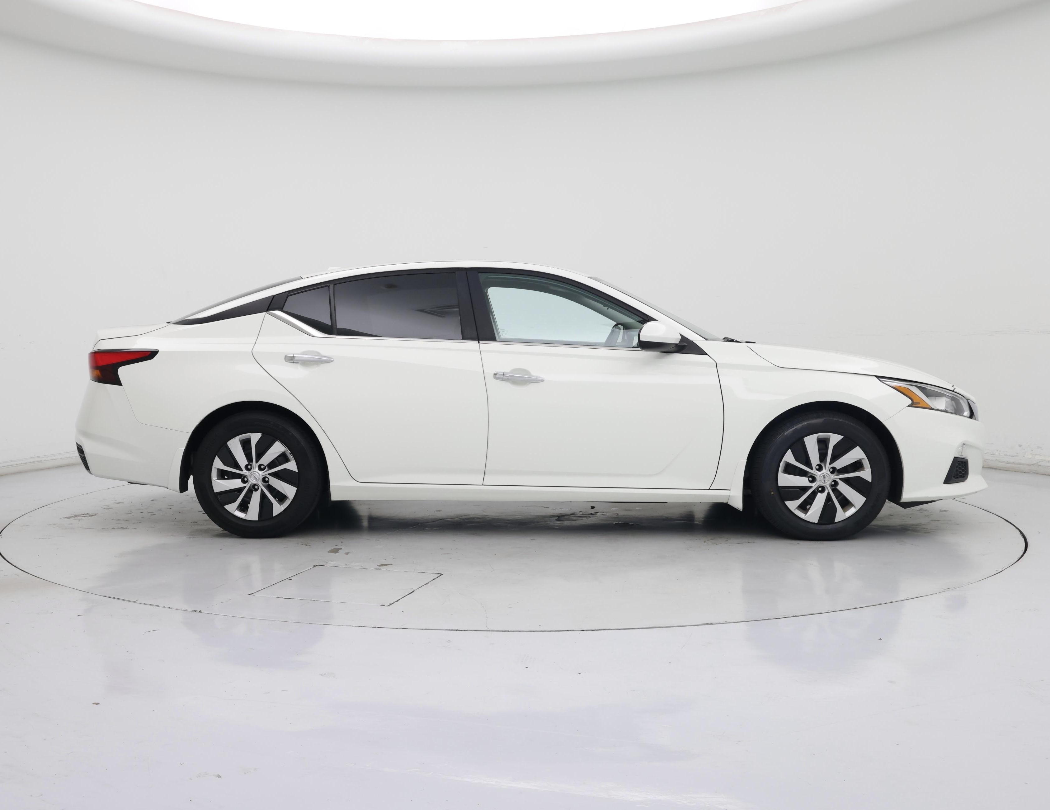 Thumbnail: 2020 Nissan Altima - 7