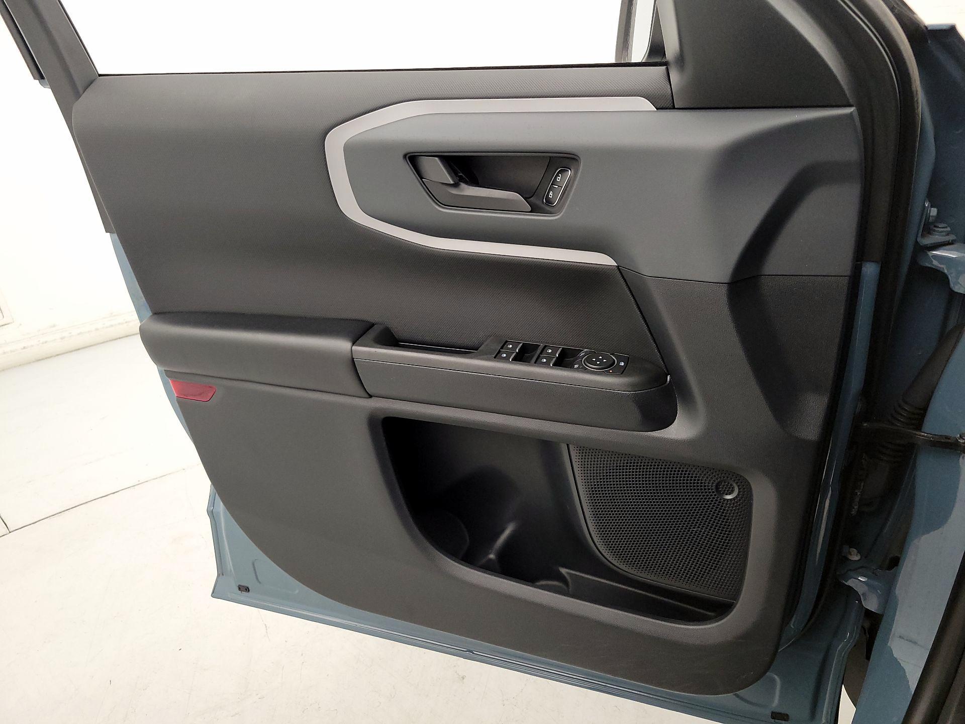 Thumbnail: 2021 Ford Bronco Sport - 12