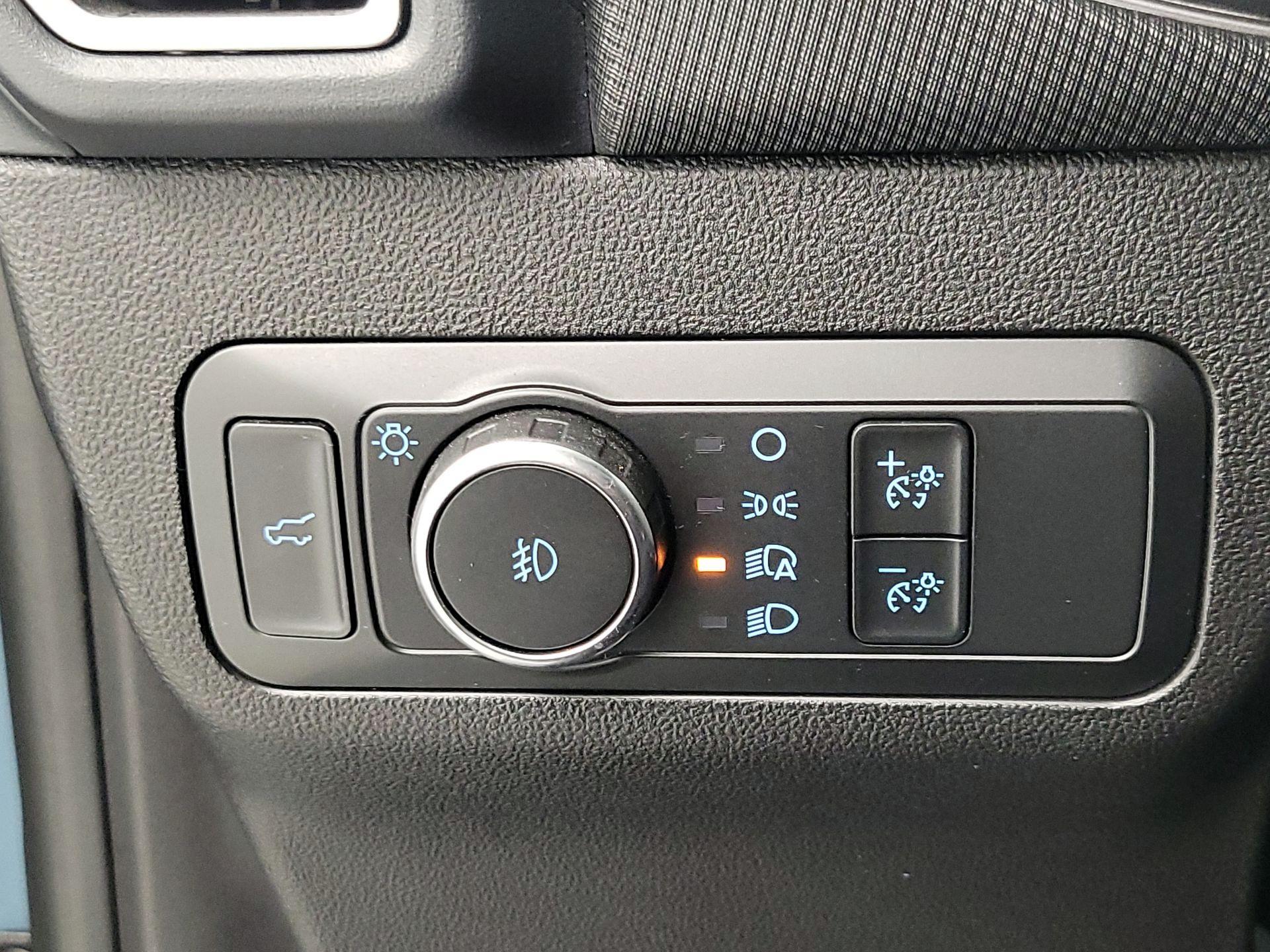 Thumbnail: 2021 Ford Bronco Sport - 13