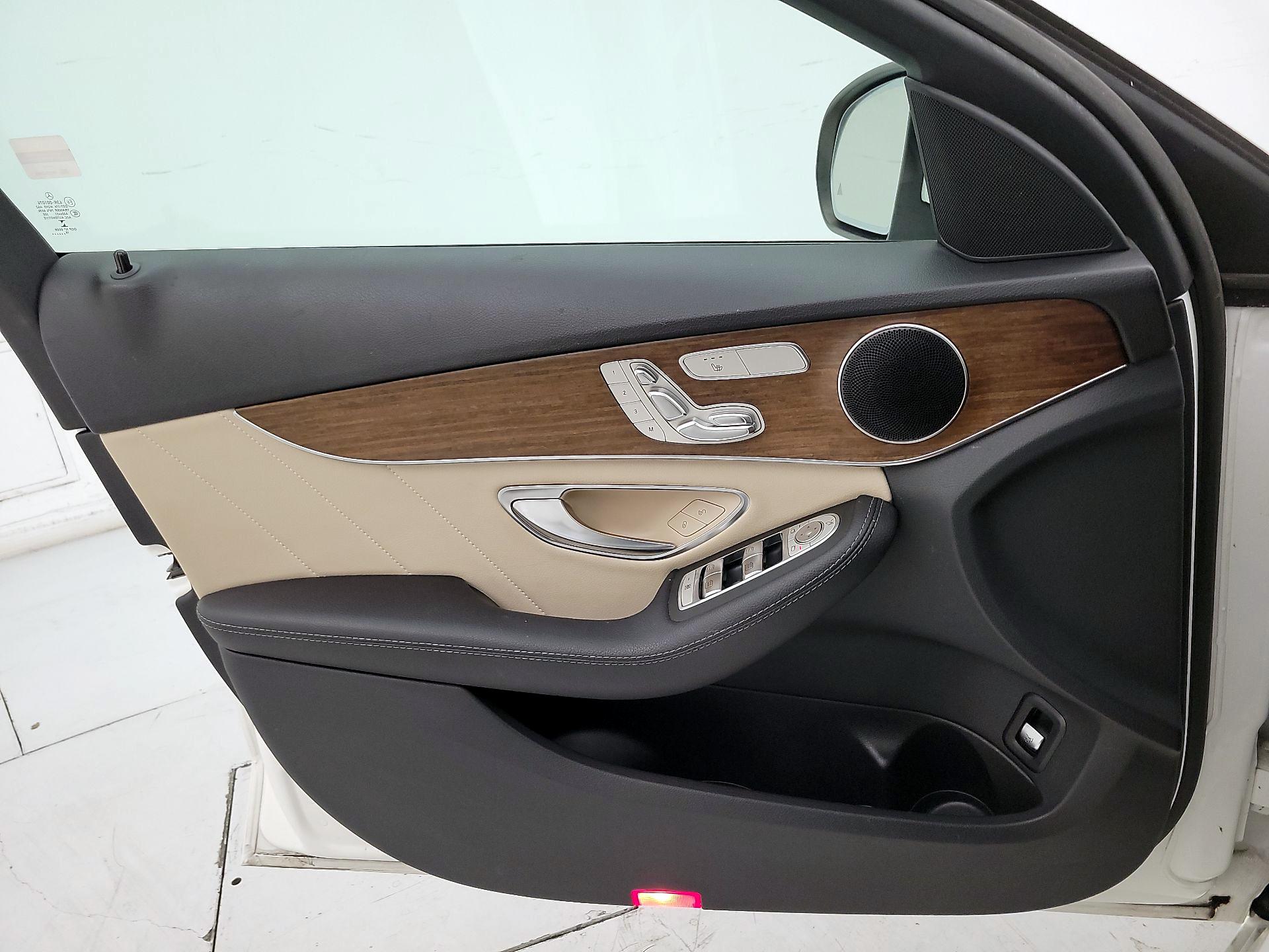 Thumbnail: 2019 Mercedes-Benz C-Class - 12