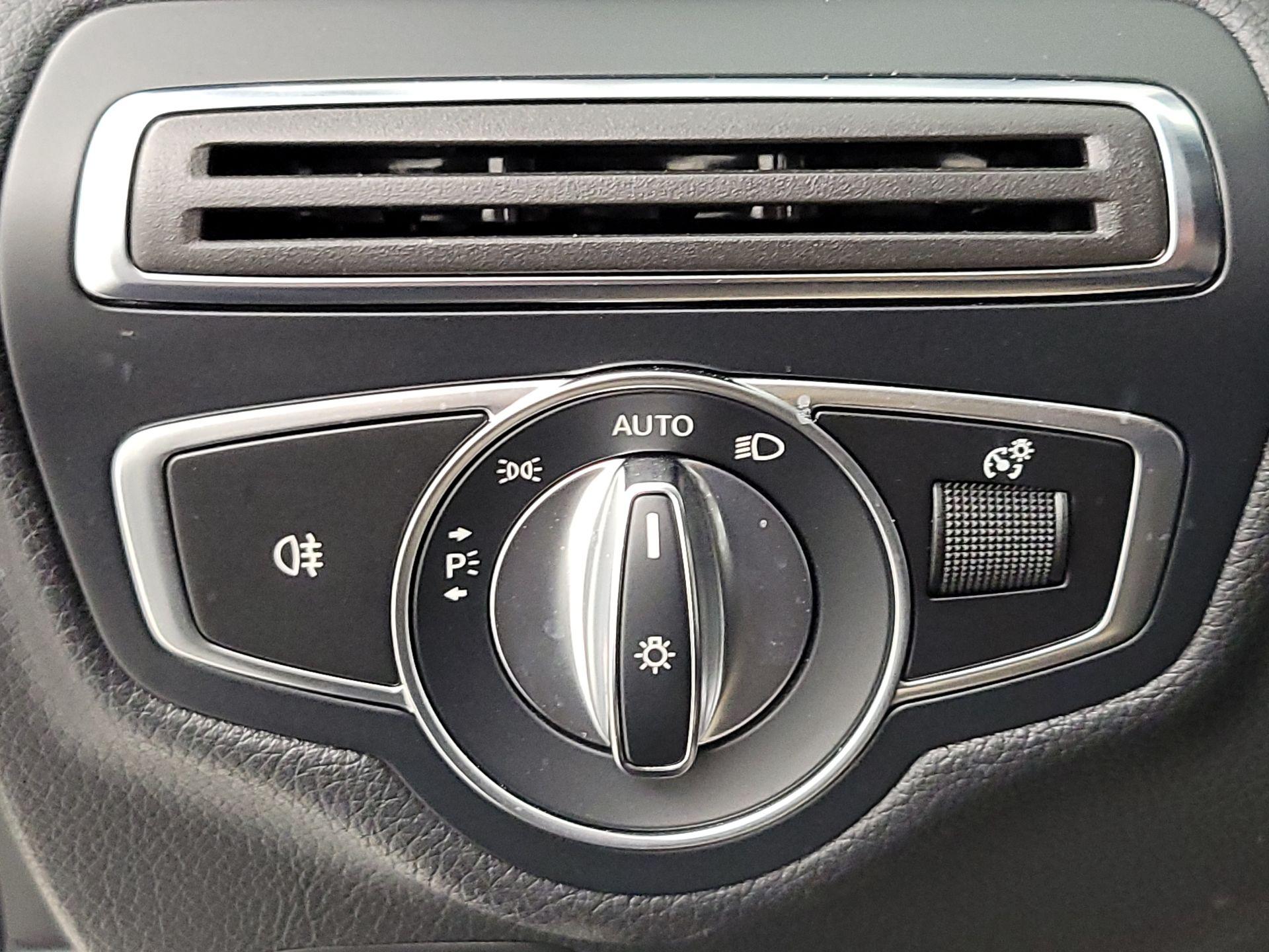 Thumbnail: 2019 Mercedes-Benz C-Class - 13