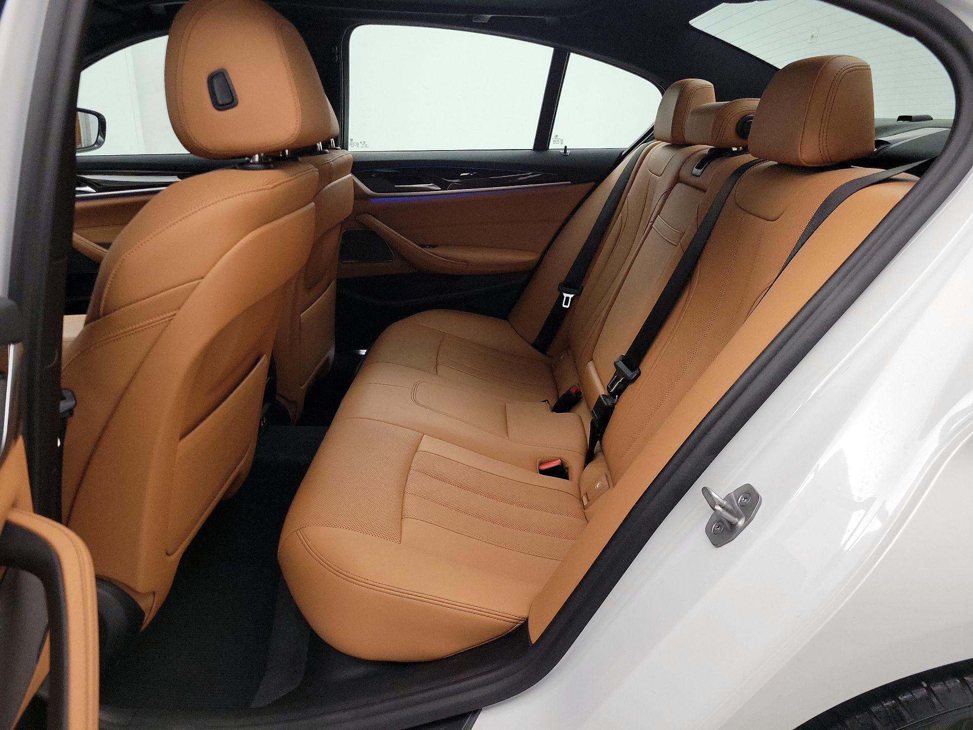 Thumbnail: 2022 BMW 5 Series - 20