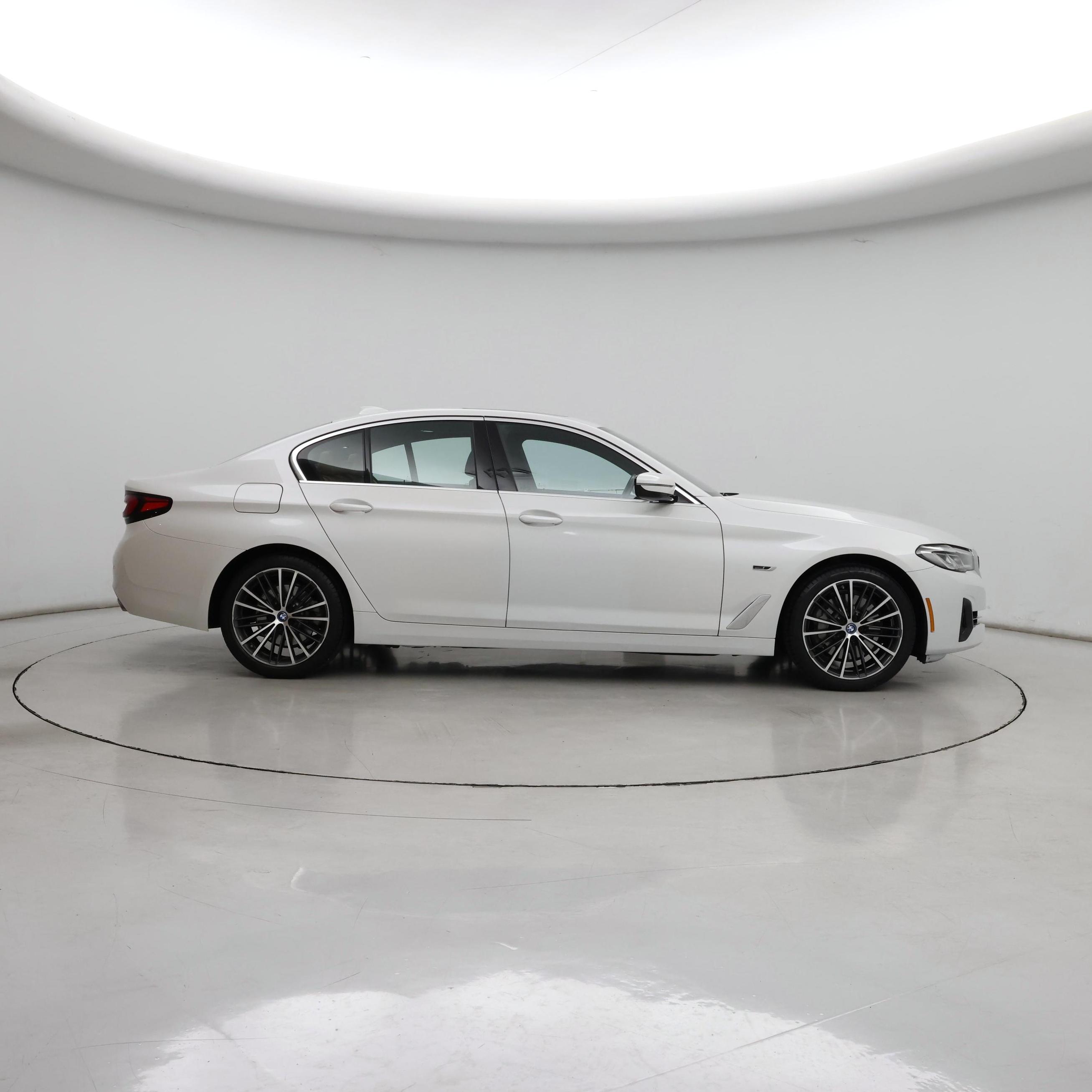 Thumbnail: 2022 BMW 5 Series - 7