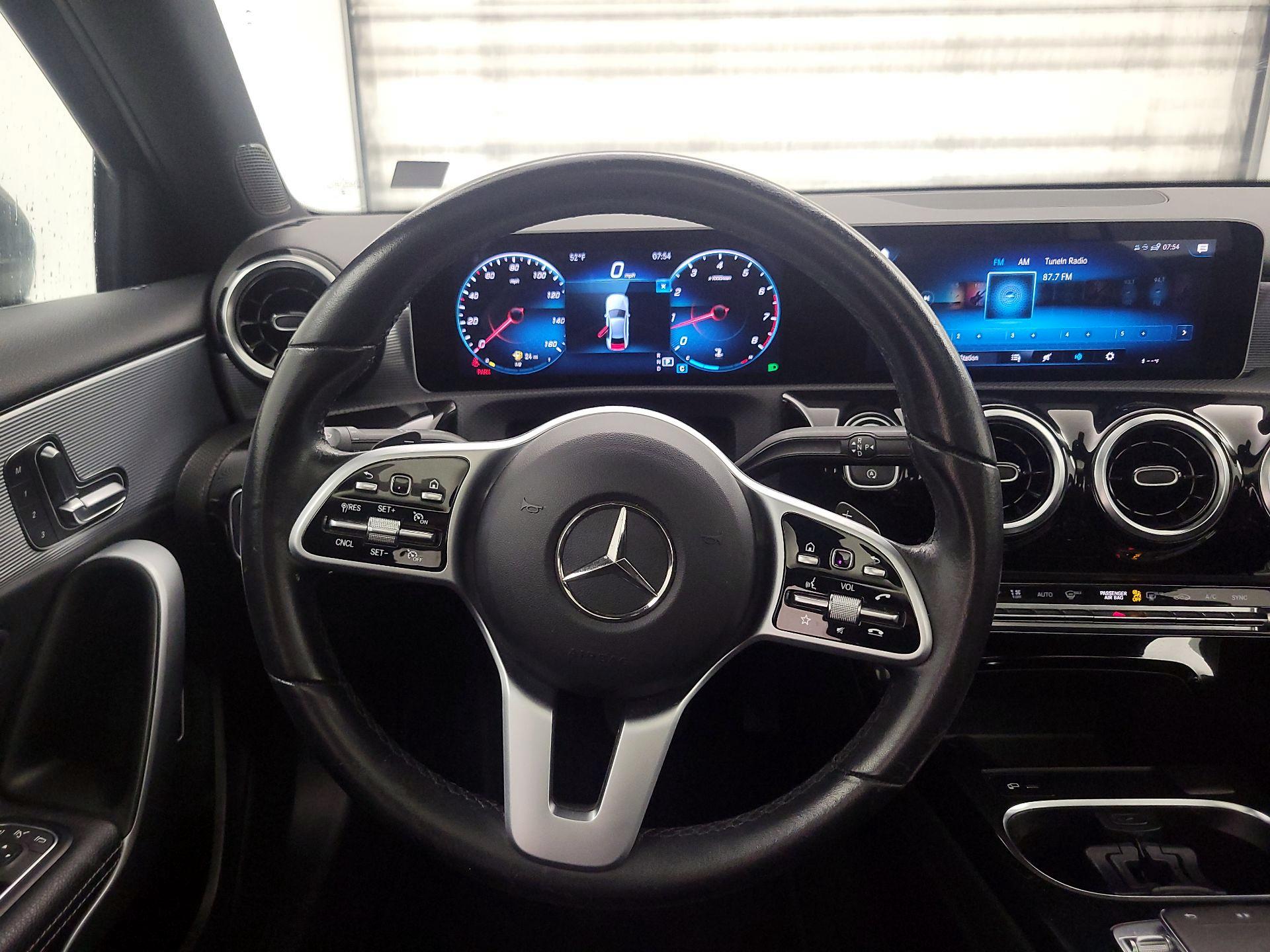 Thumbnail: 2020 Mercedes-Benz A-Class - 10