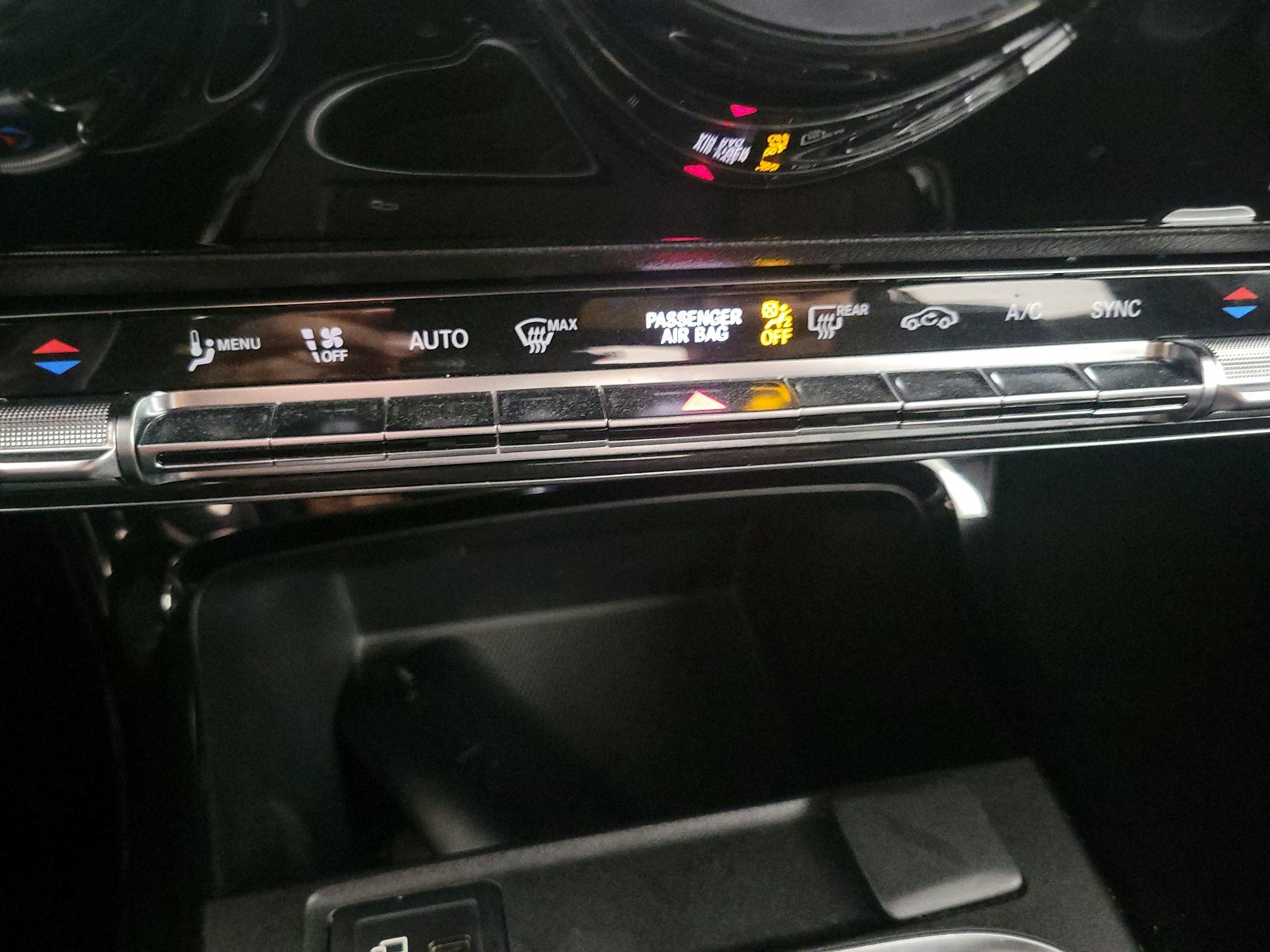 Thumbnail: 2020 Mercedes-Benz A-Class - 16