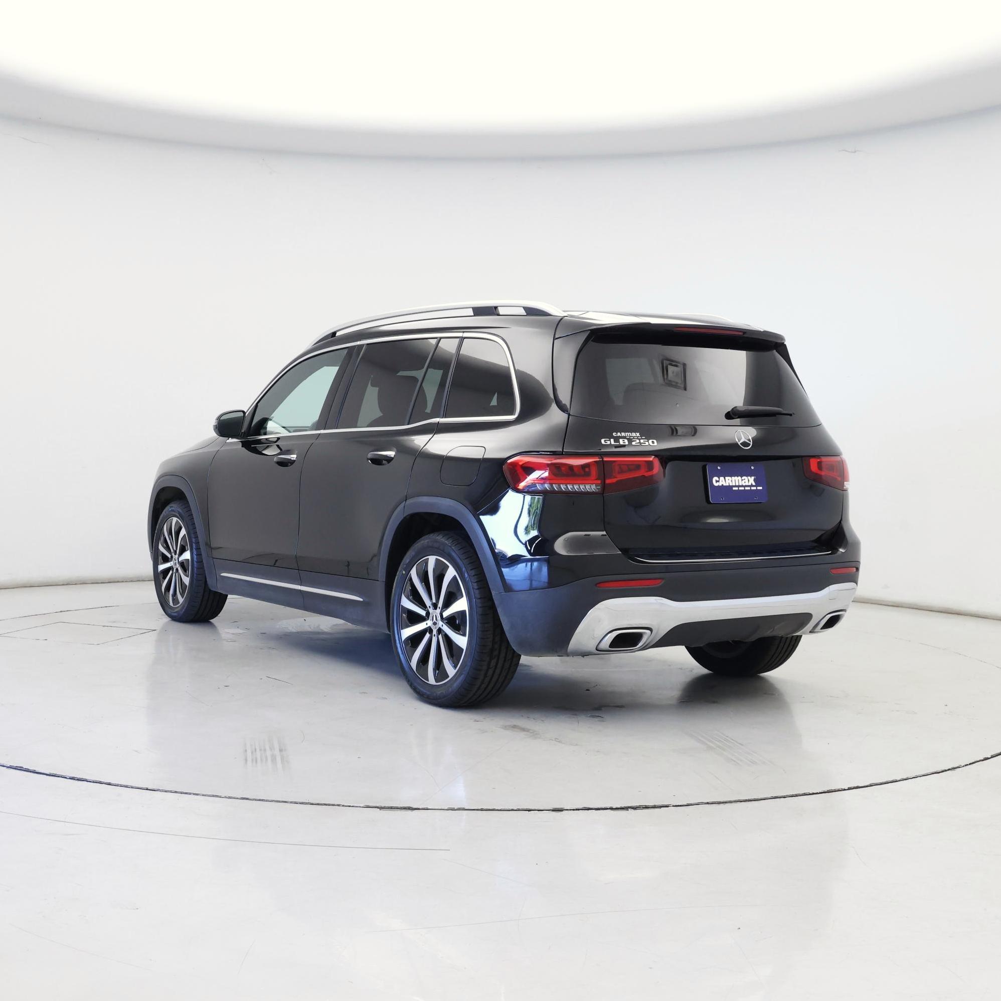 Thumbnail: 2022 Mercedes-Benz GLB - 2