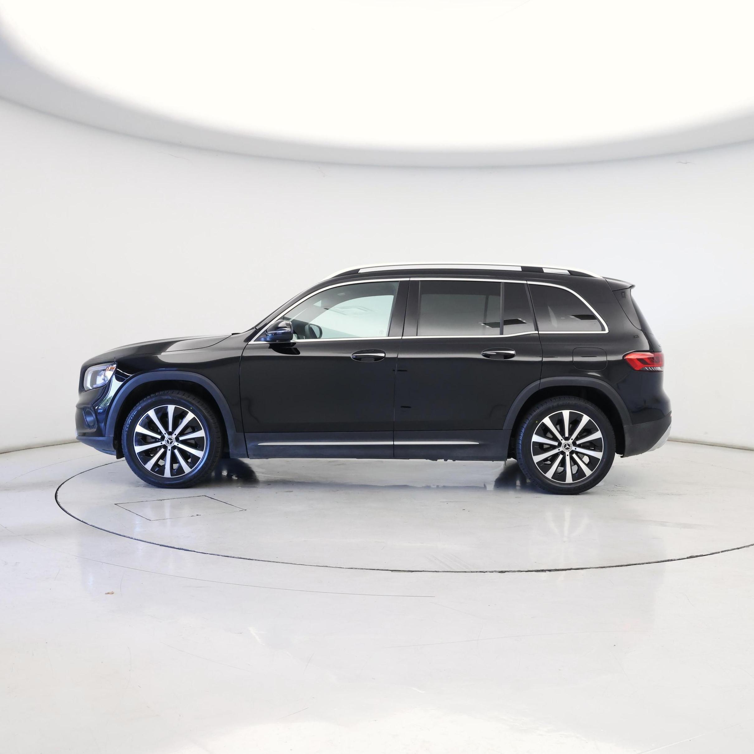 Thumbnail: 2022 Mercedes-Benz GLB - 3