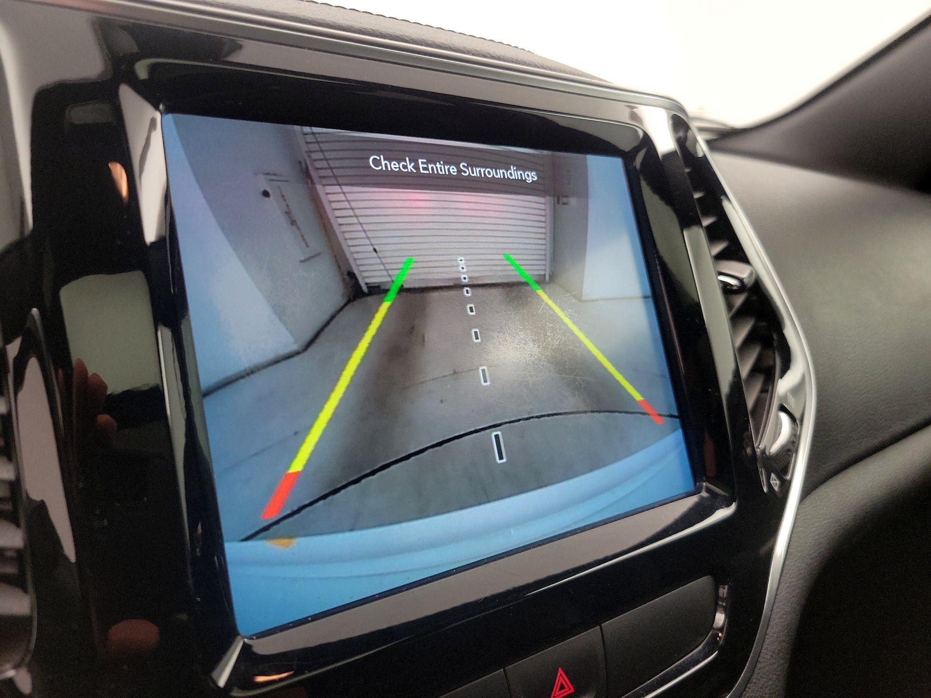 Thumbnail: 2020 Jeep Cherokee - 15