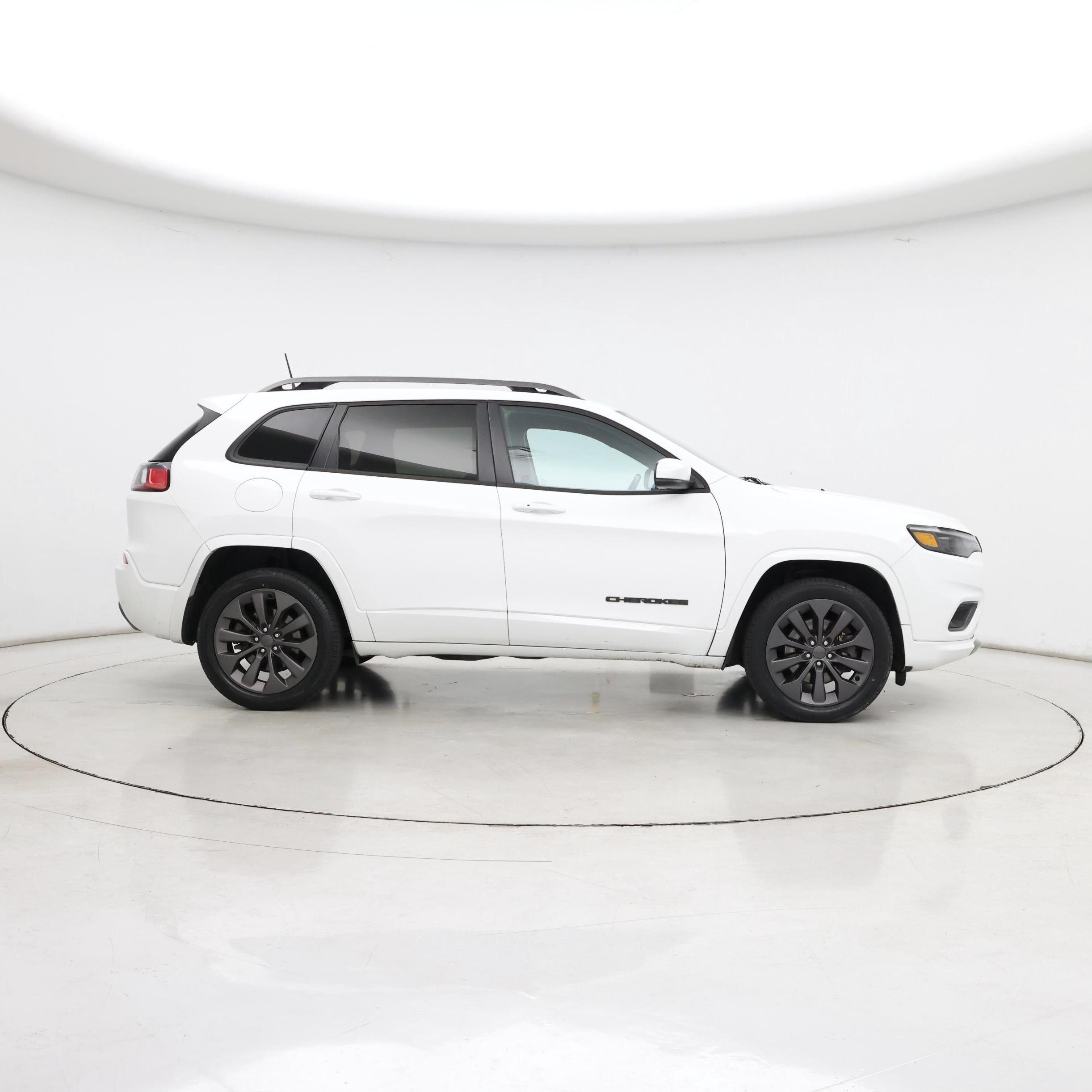 Thumbnail: 2020 Jeep Cherokee - 7