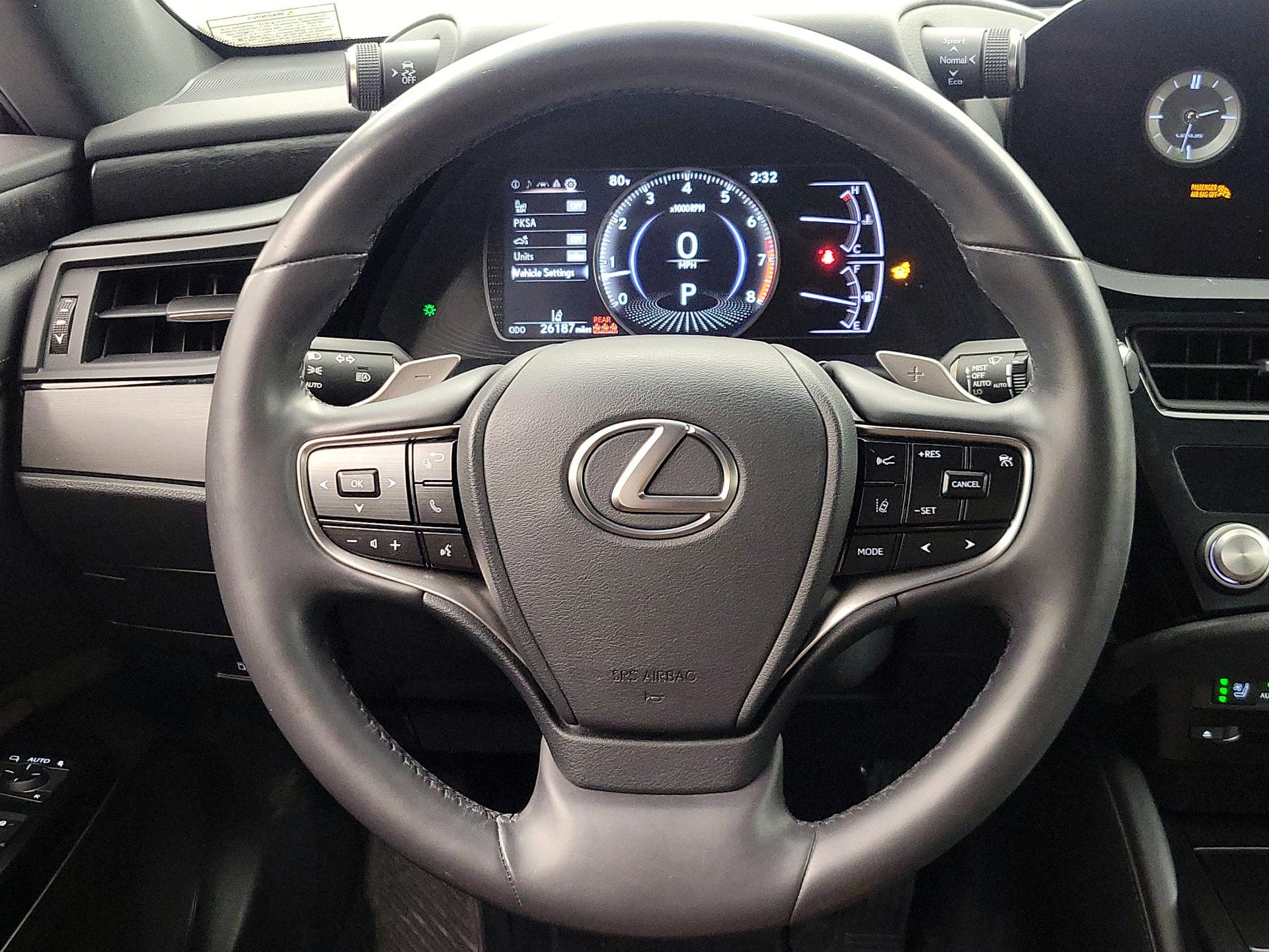 Thumbnail: 2022 Lexus ES - 10