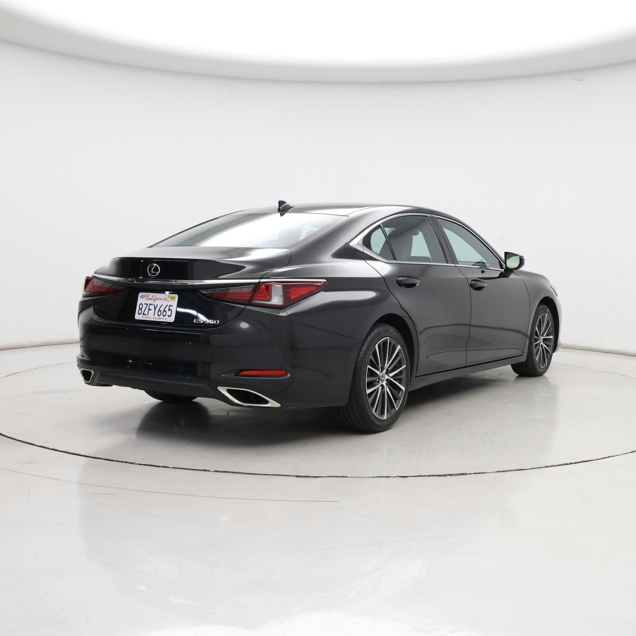 Thumbnail: 2022 Lexus ES - 8