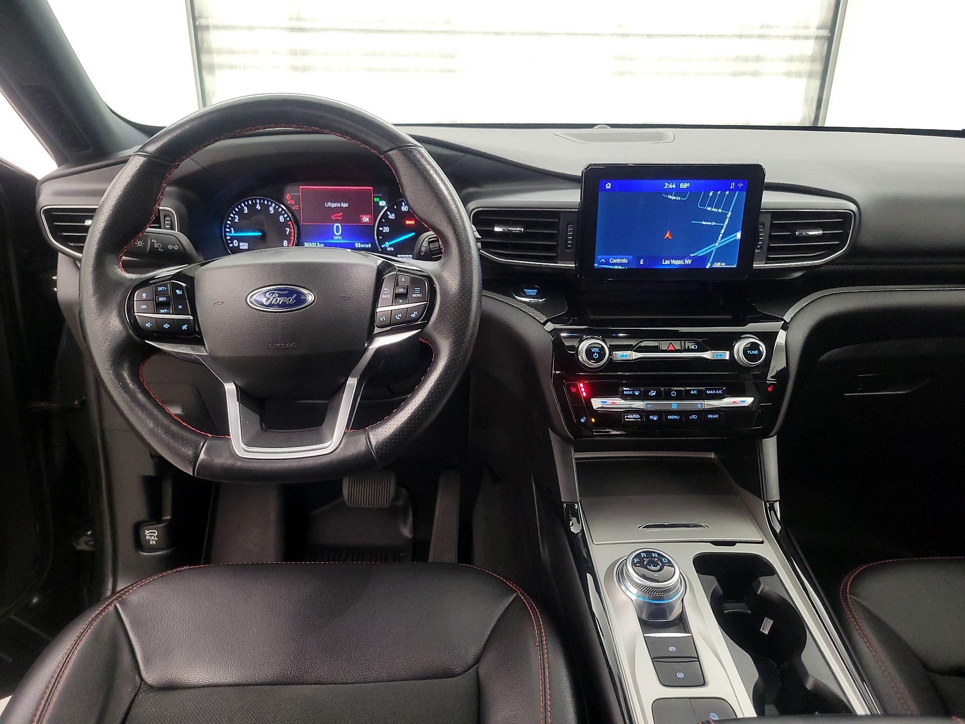 Thumbnail: 2022 Ford Explorer - 9
