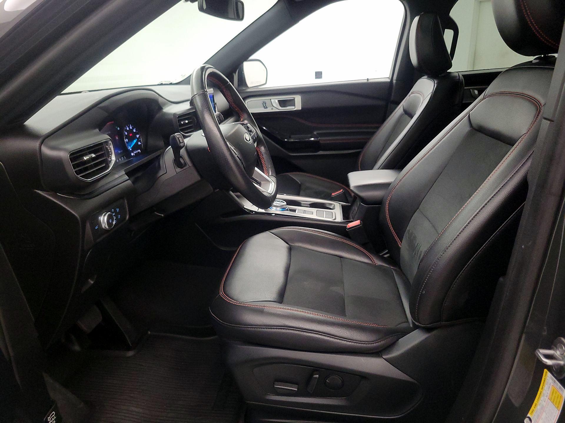 Thumbnail: 2022 Ford Explorer - 11