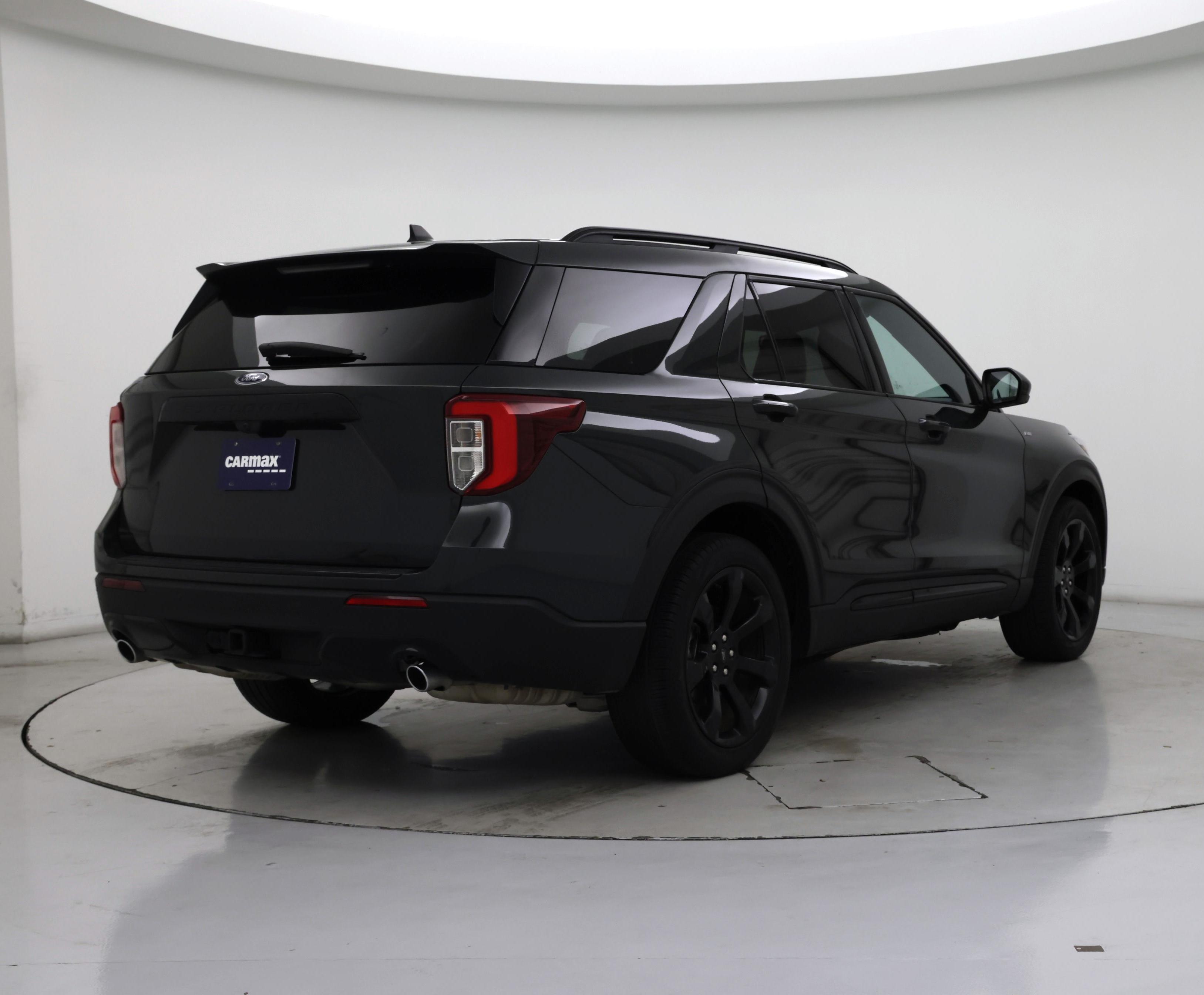 Thumbnail: 2022 Ford Explorer - 8