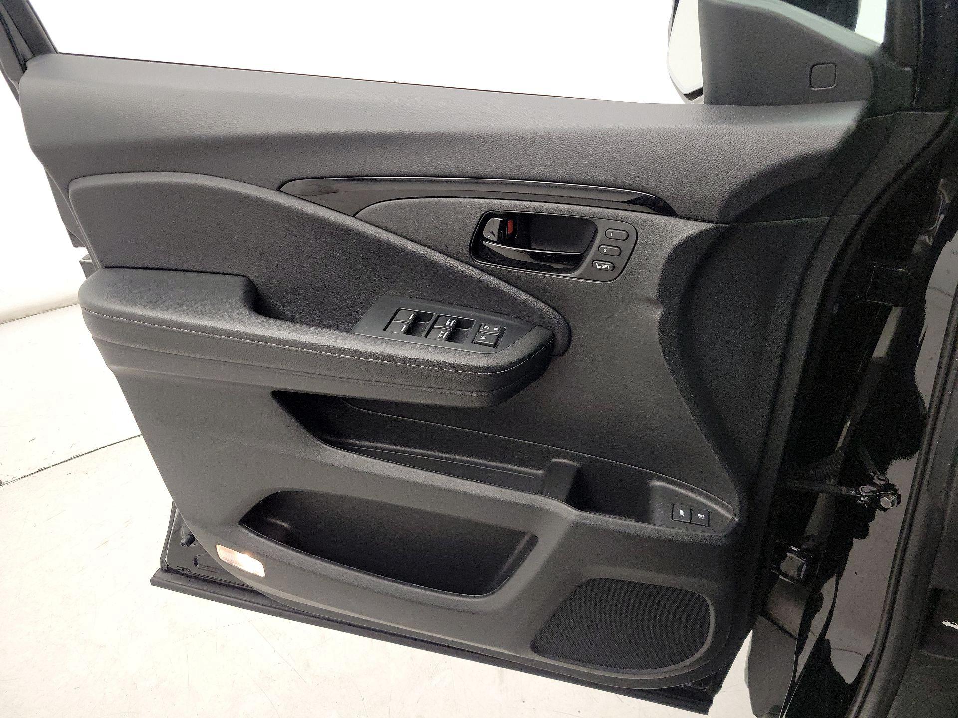 Thumbnail: 2023 Honda Passport - 12