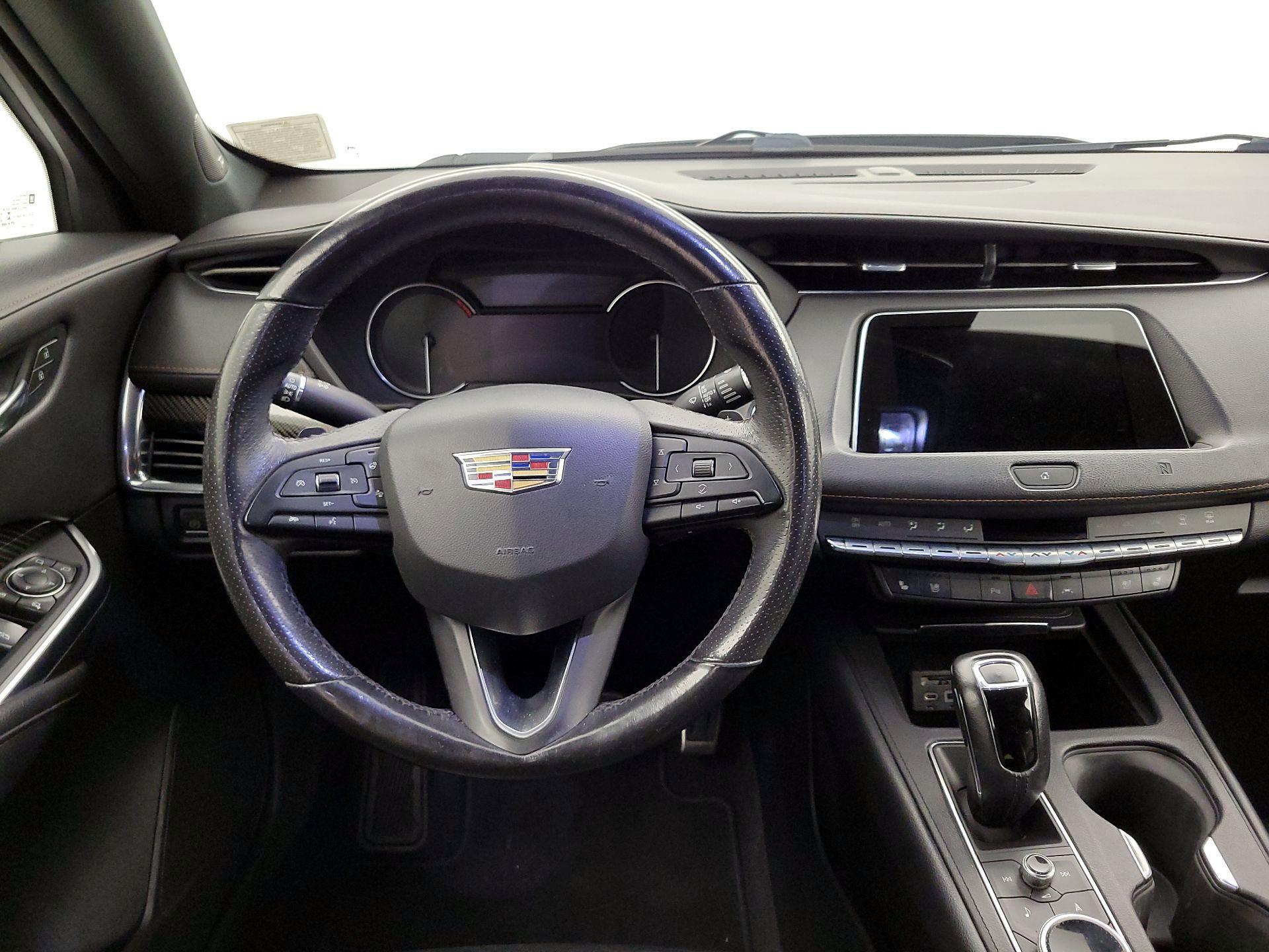 Thumbnail: 2019 Cadillac XT4 - 10