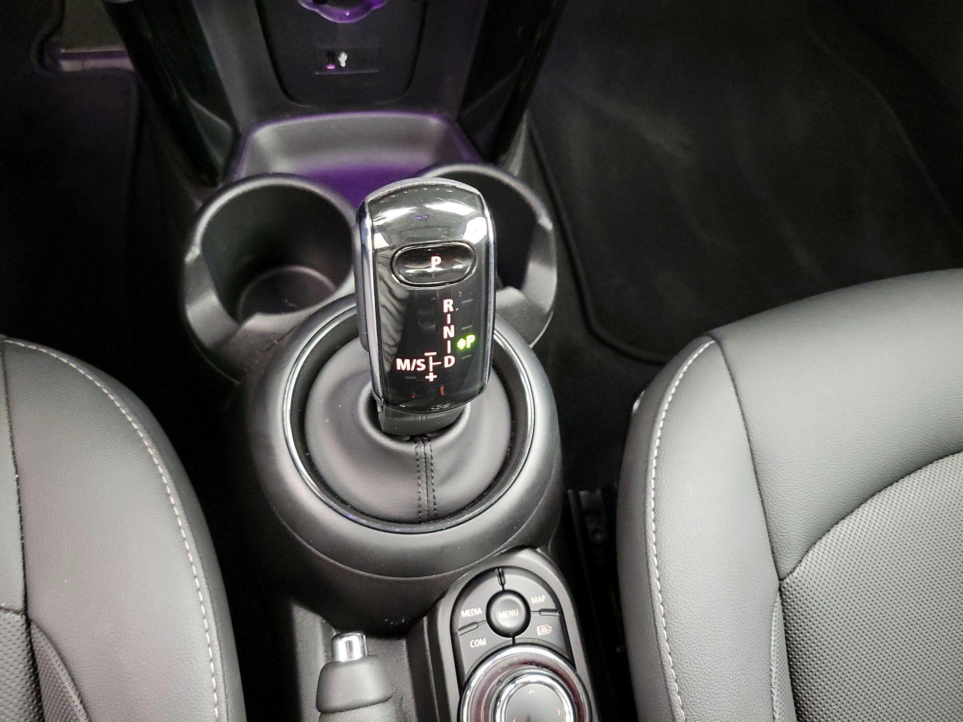 Thumbnail: 2023 MINI Cooper Hardtop - 17