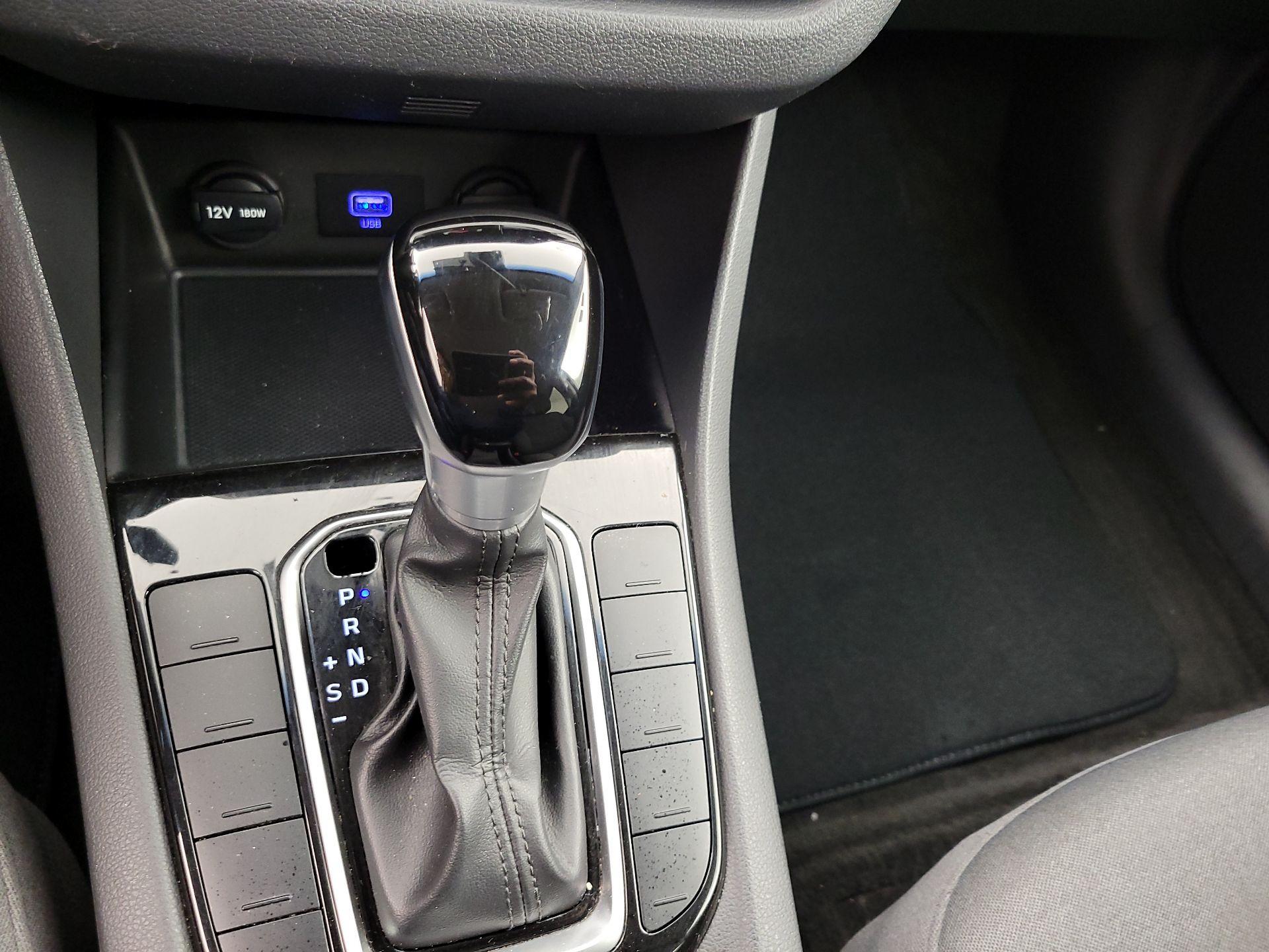 Thumbnail: 2020 Hyundai Ioniq - 17
