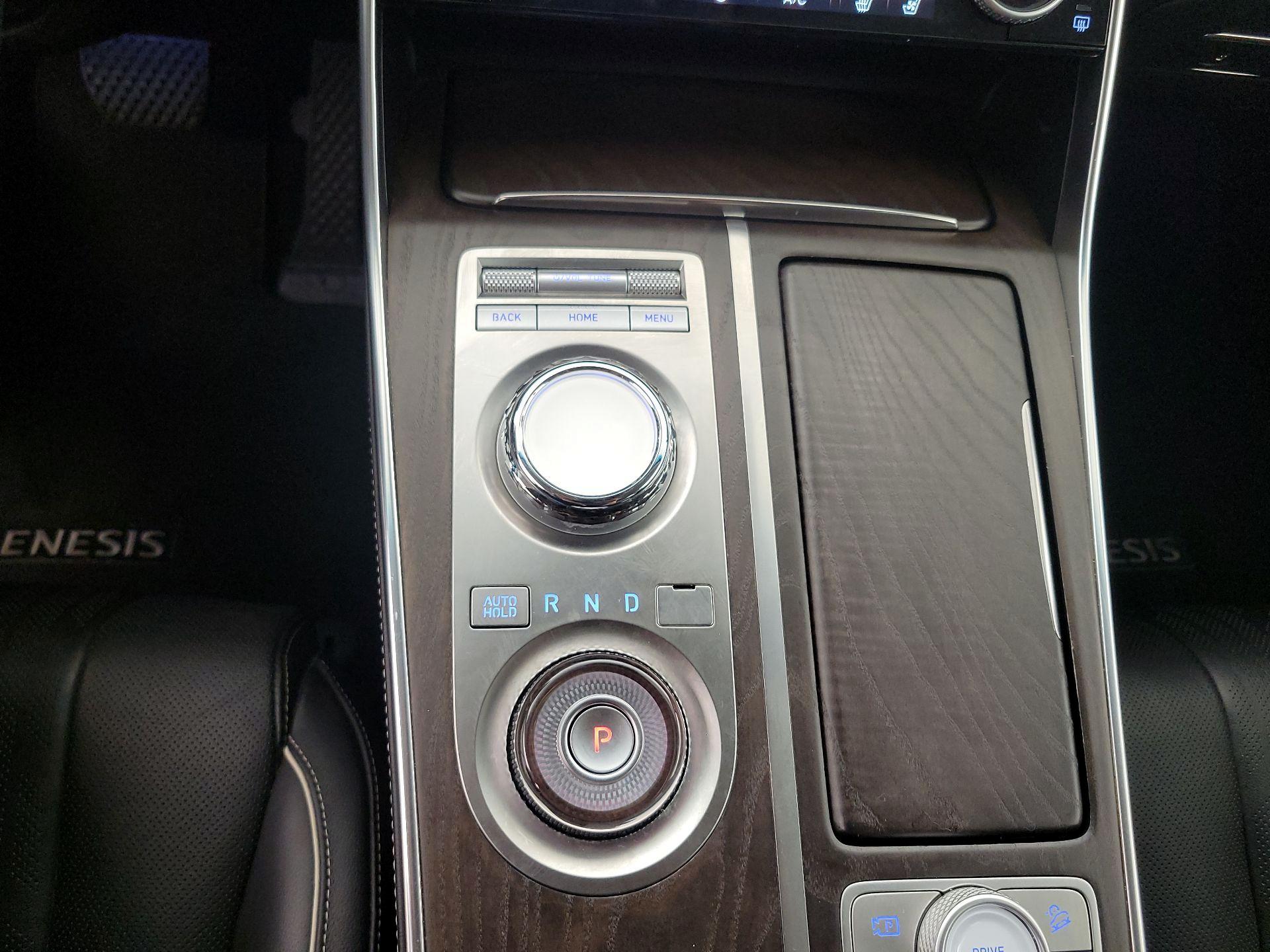 Thumbnail: 2023 Genesis GV80 - 18